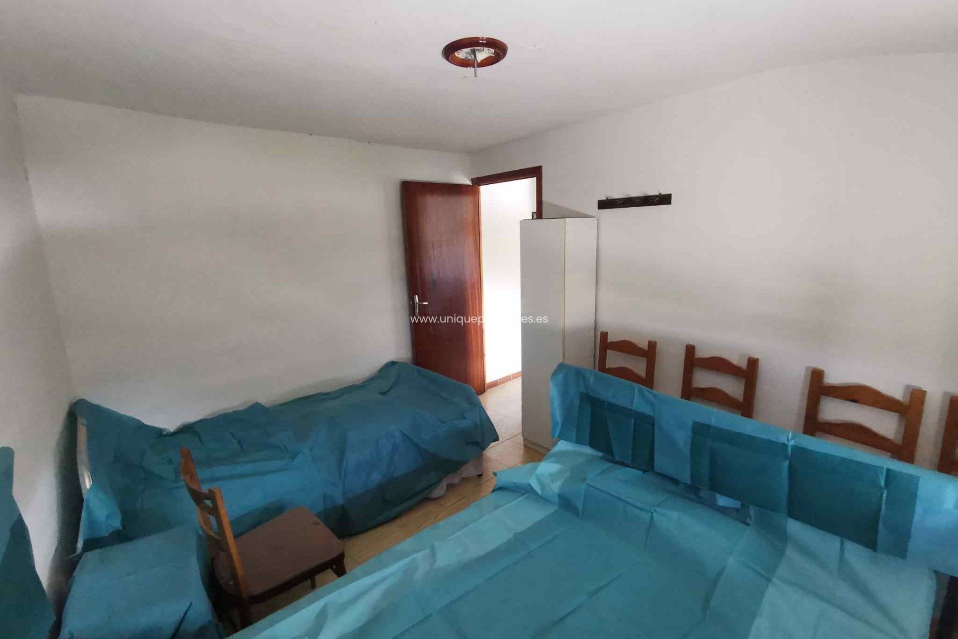 Resale - Cave House -
Caniles