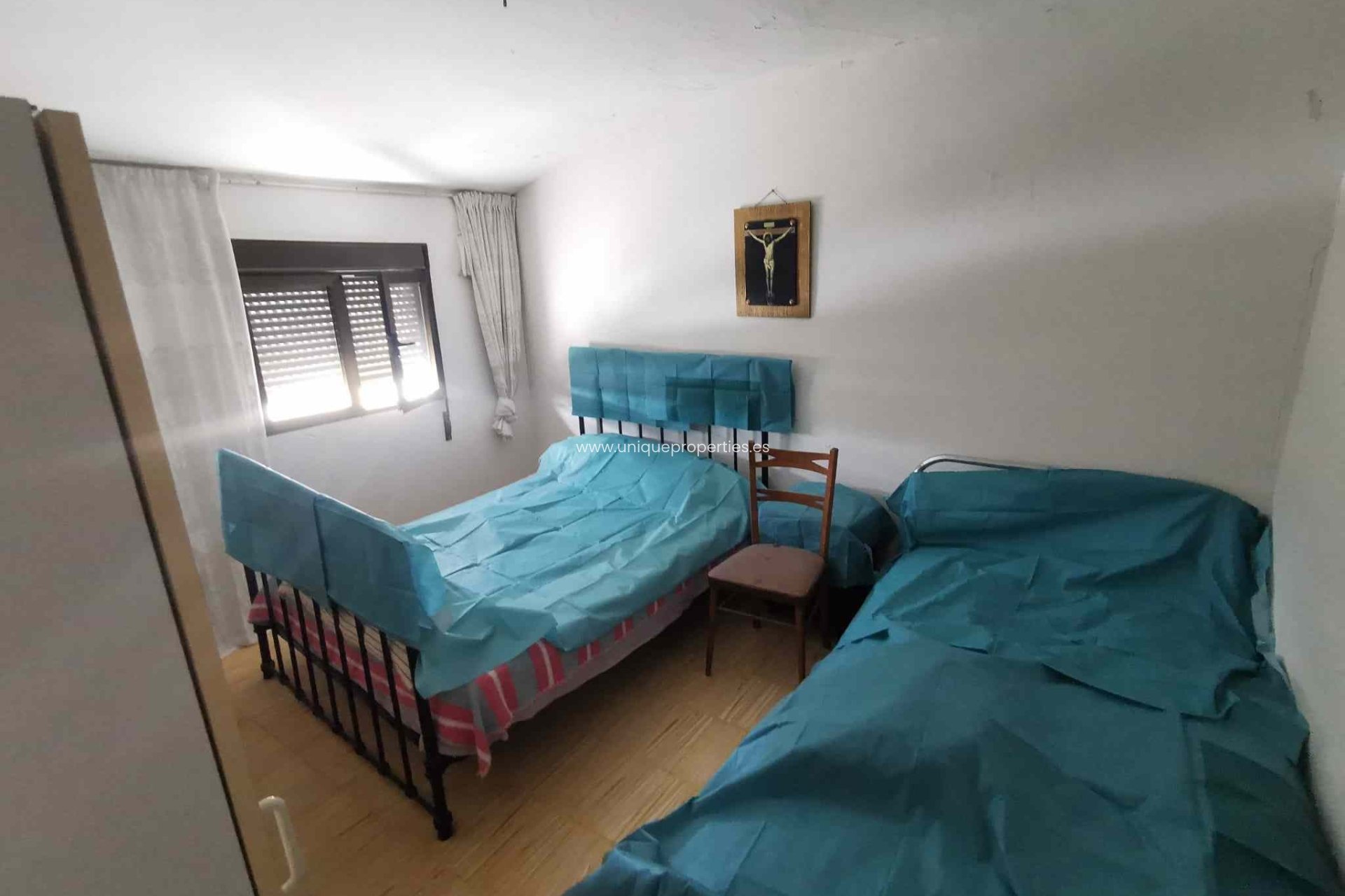 Resale - Cave House -
Caniles