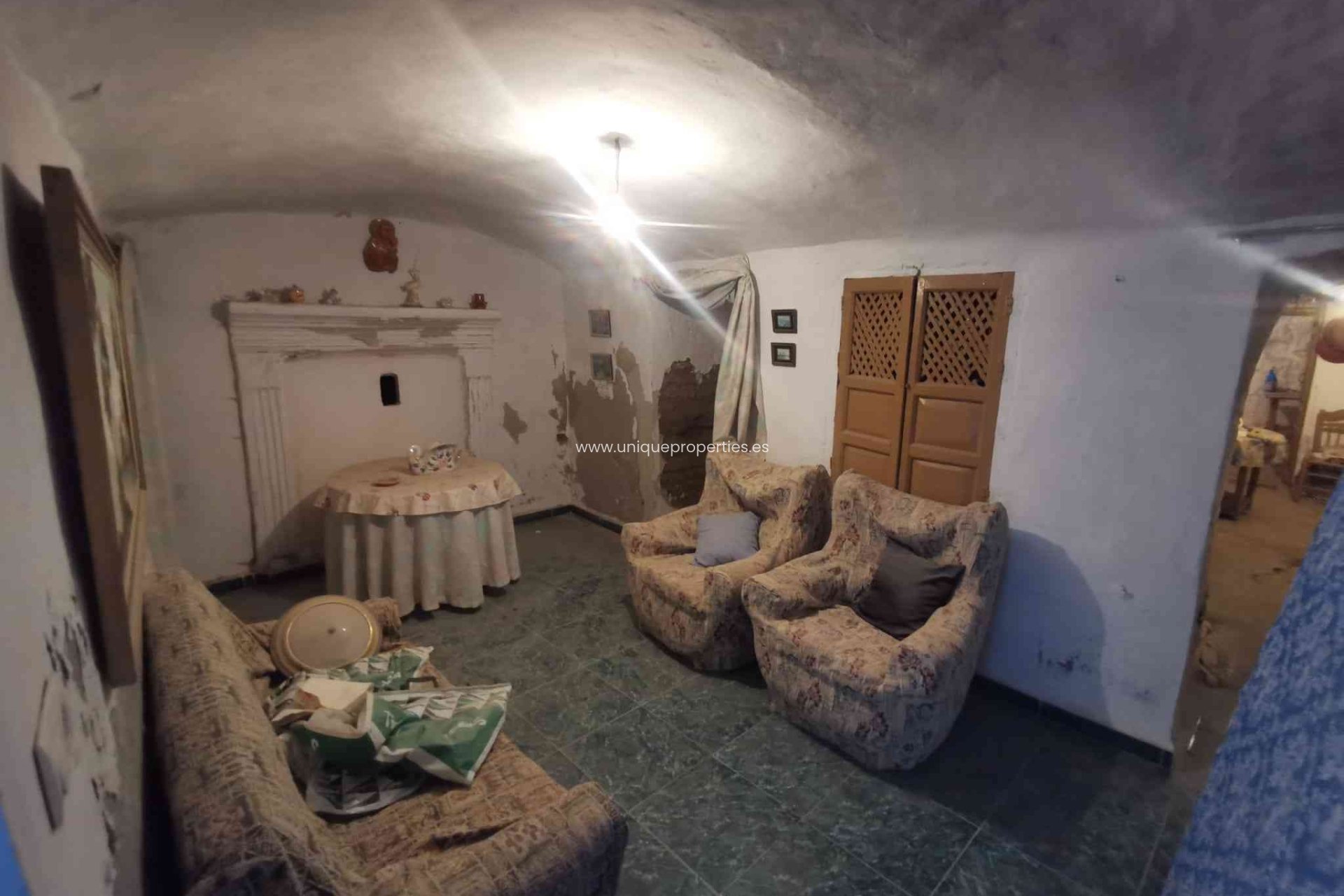 Resale - Cave House -
Caniles