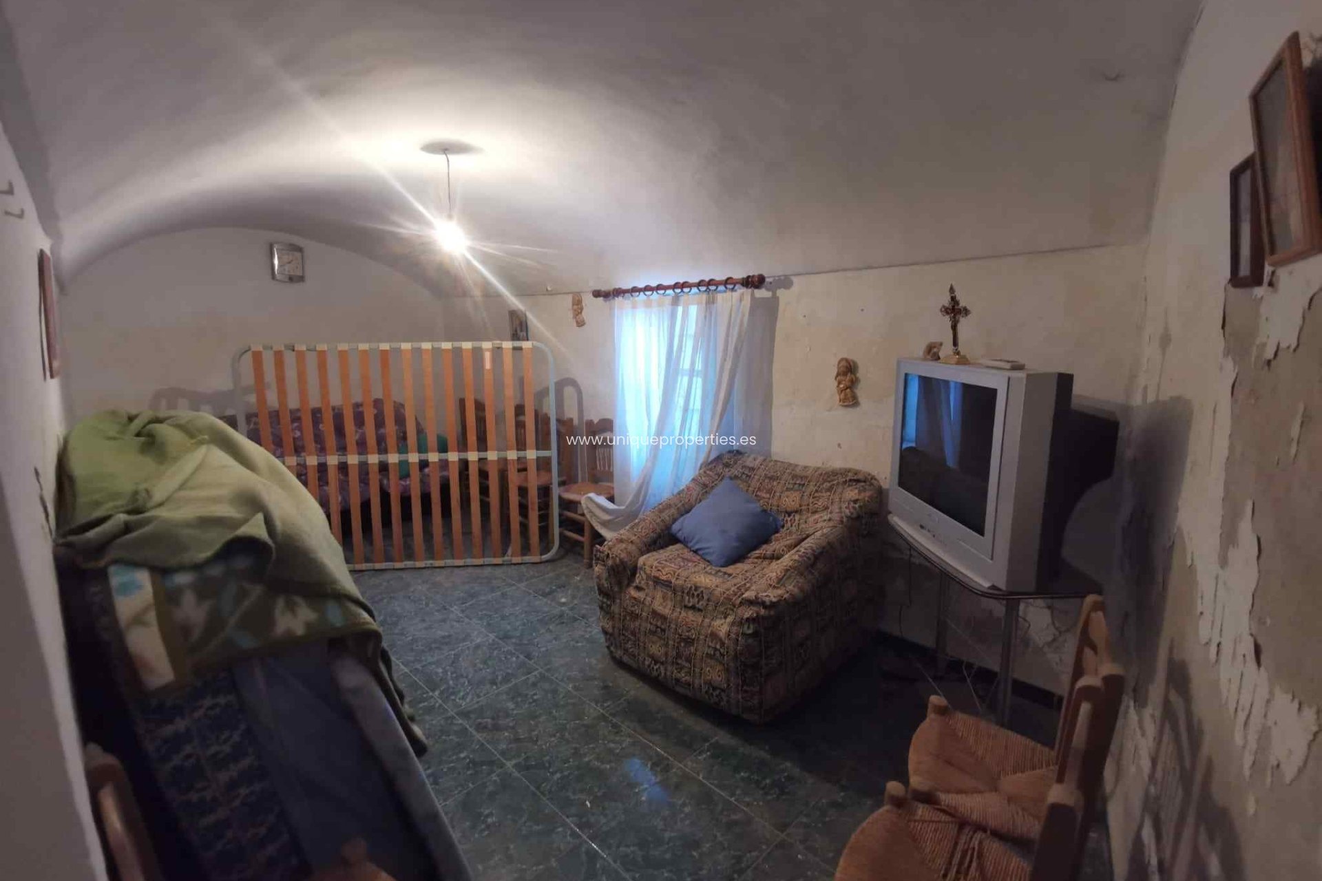 Resale - Cave House -
Caniles