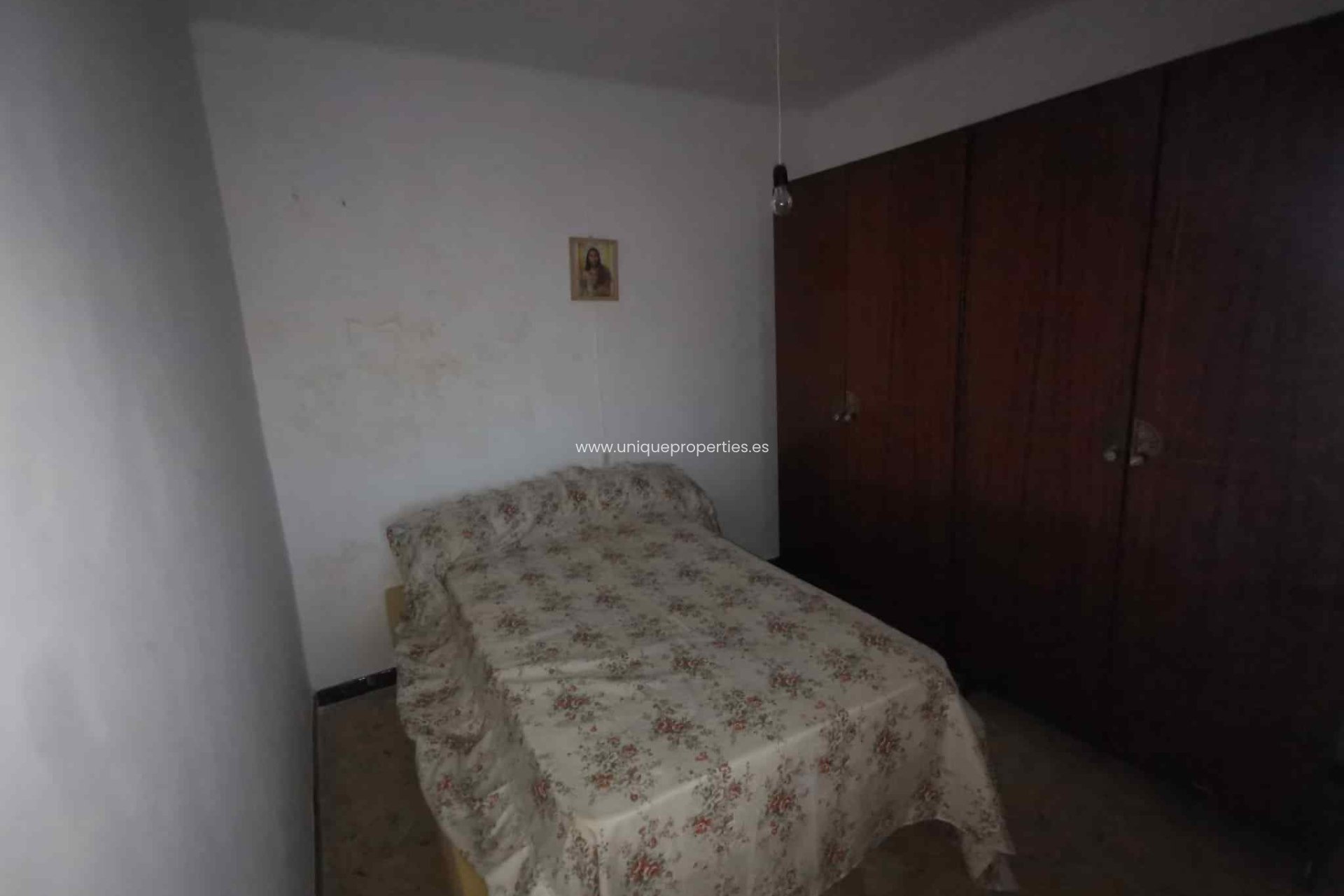 Resale - Cave House -
Caniles