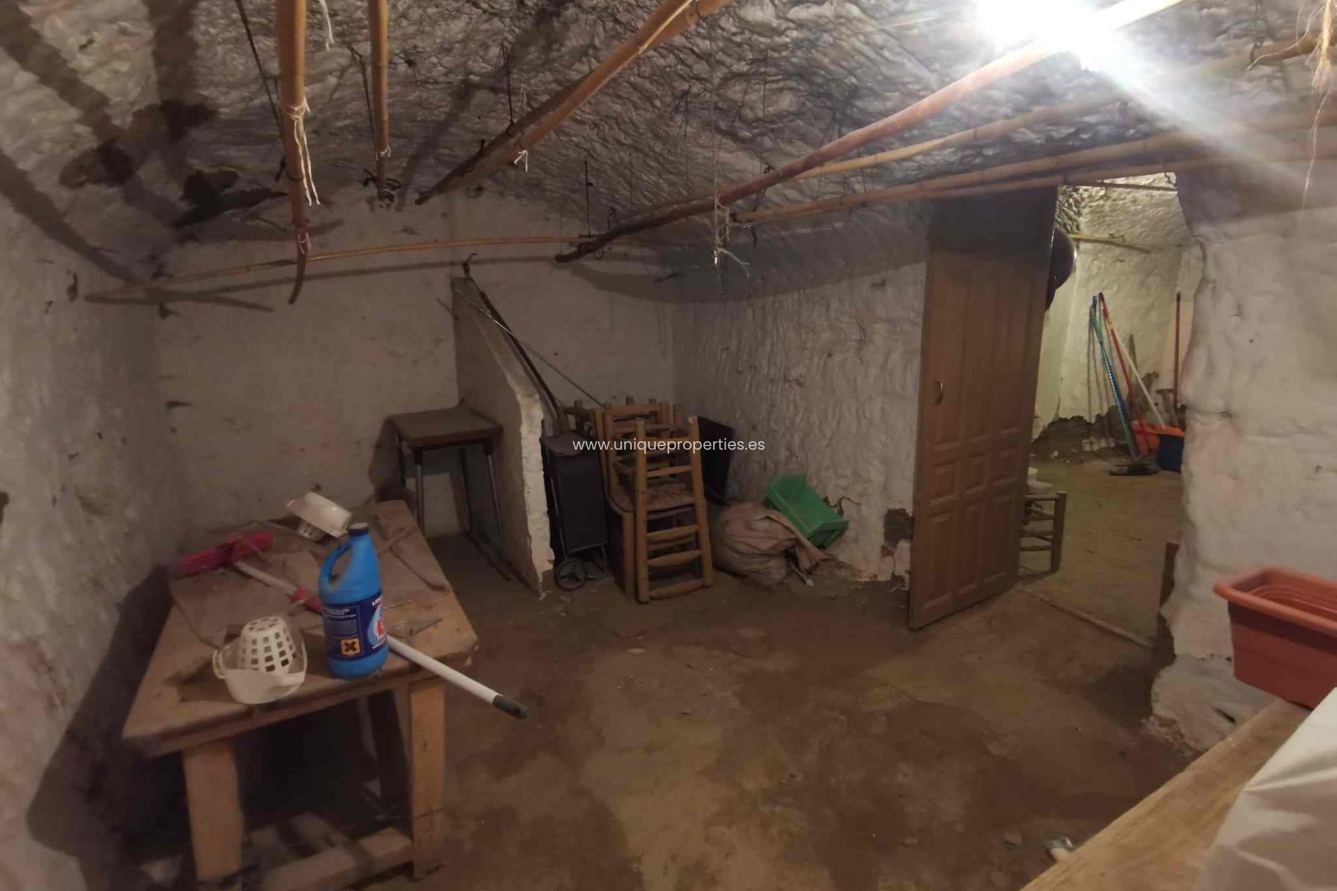 Resale - Cave House -
Caniles