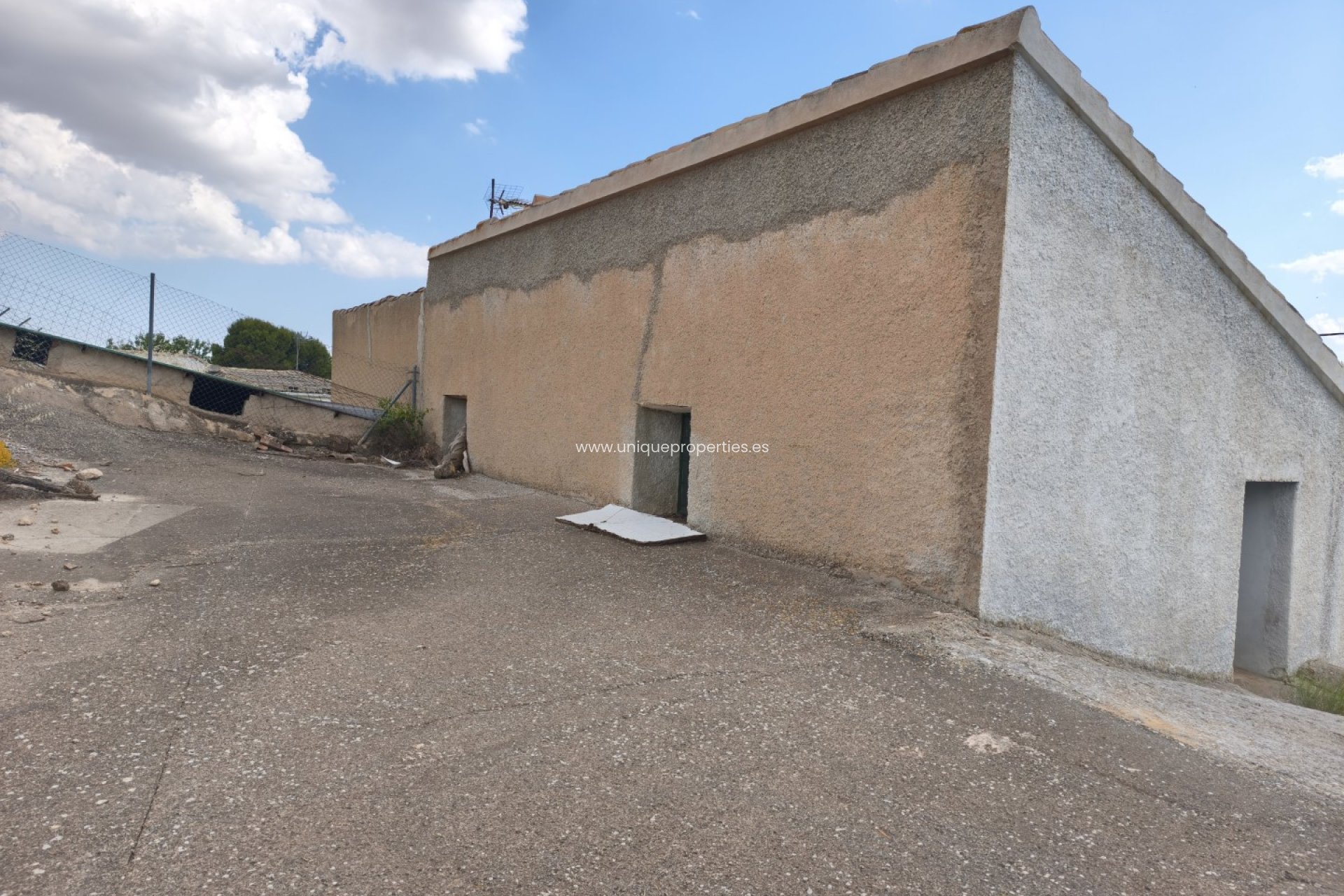 Resale - Cave House -
Castril