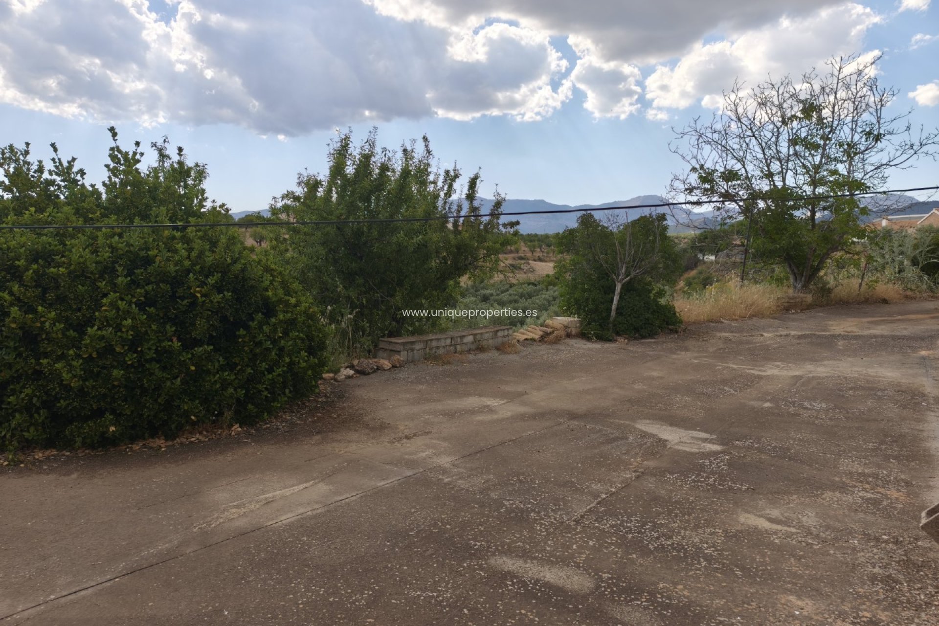 Resale - Cave House -
Castril
