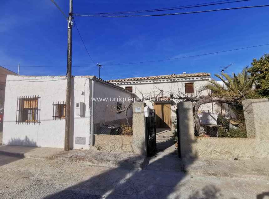 Resale - Cave House -
Cortes de Baza