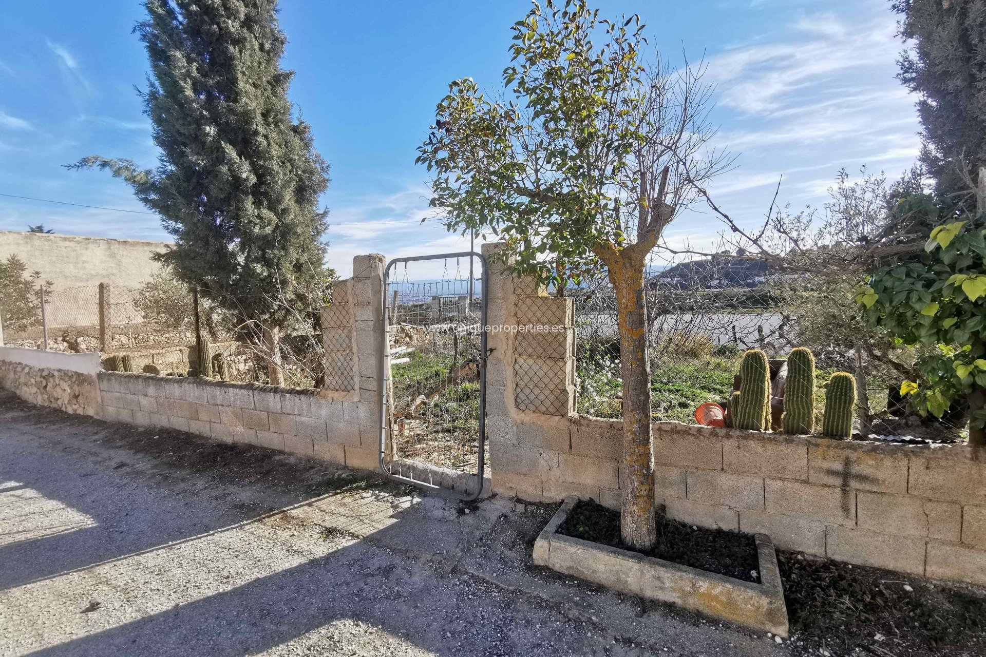 Resale - Cave House -
Cortes de Baza