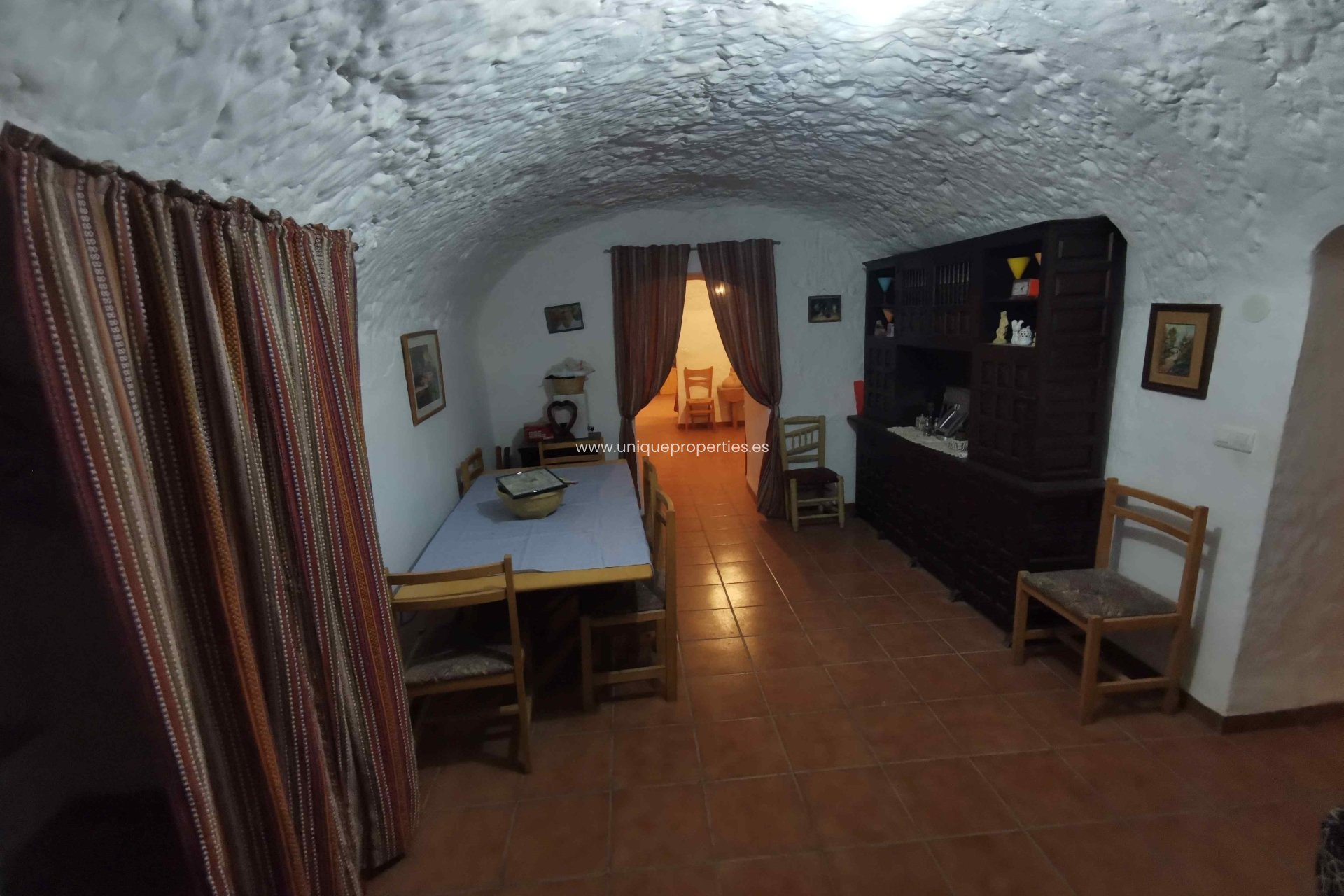 Resale - Cave House -
Cortes de Baza