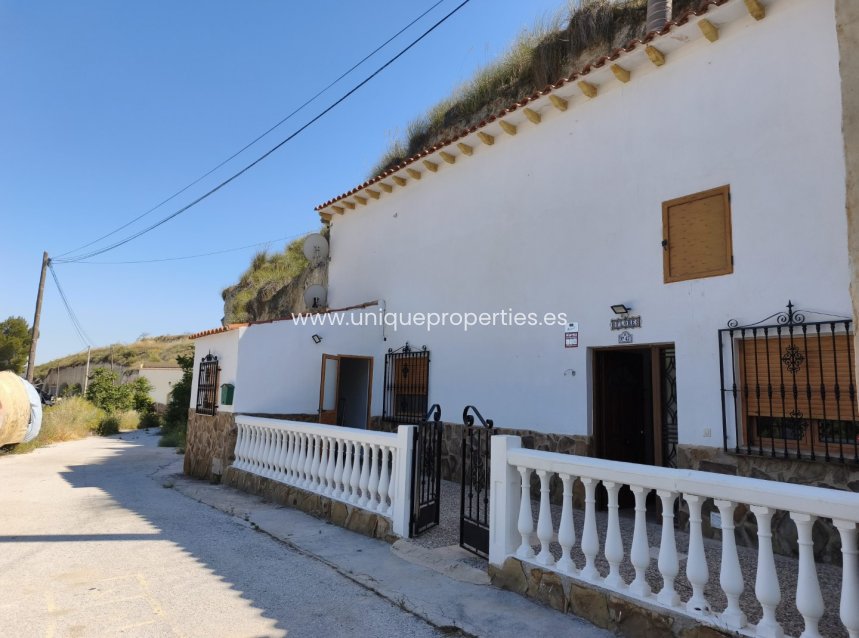 Resale - Cave House -
Cortes de Baza