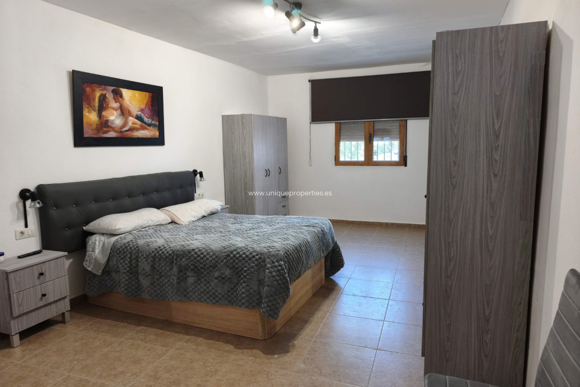 Resale - Cave House -
Cortes de Baza
