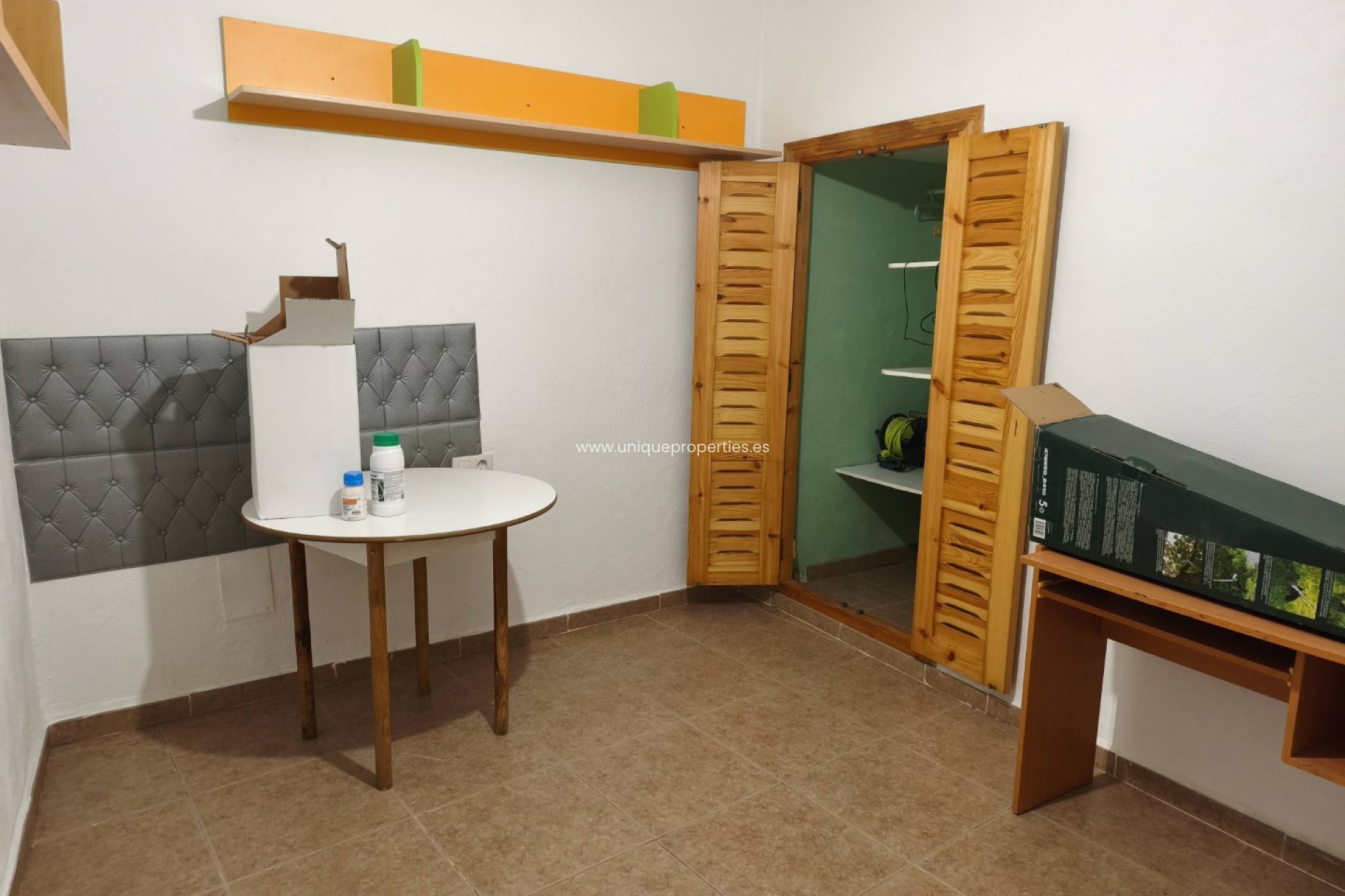Resale - Cave House -
Cortes de Baza