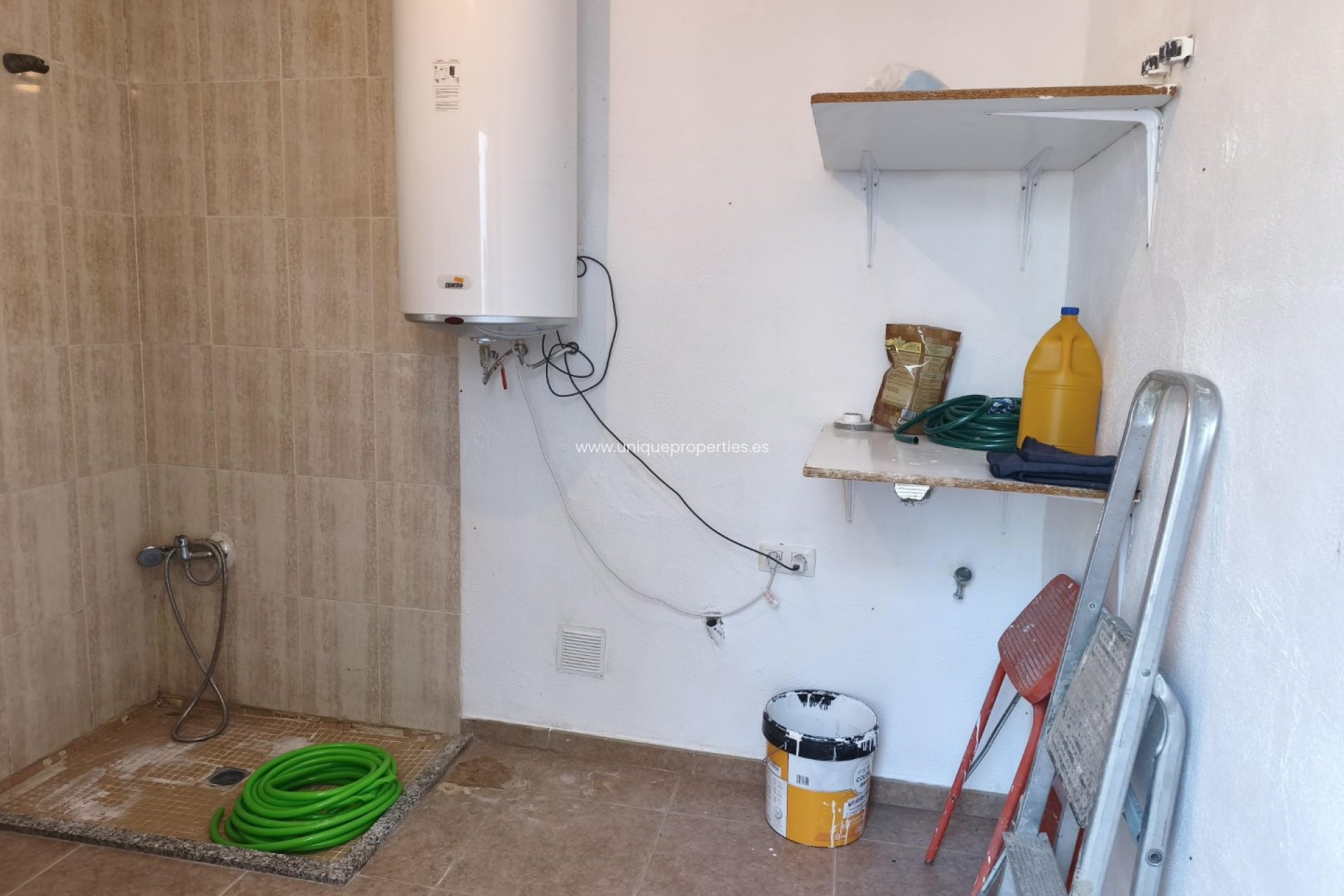 Resale - Cave House -
Cortes de Baza