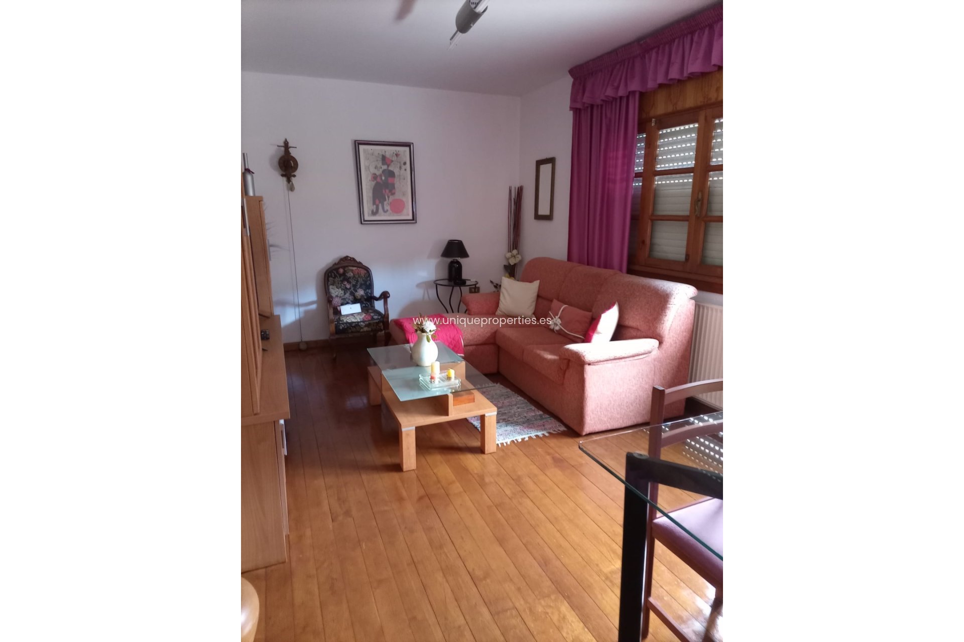 Resale - Commercial -
Lugo