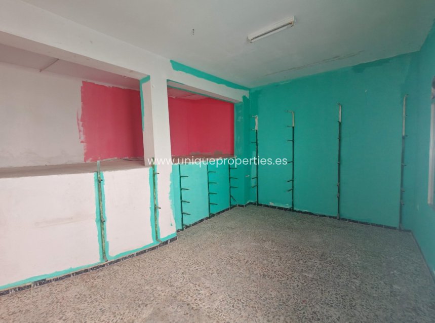 Resale - Commercial -
Partaloa