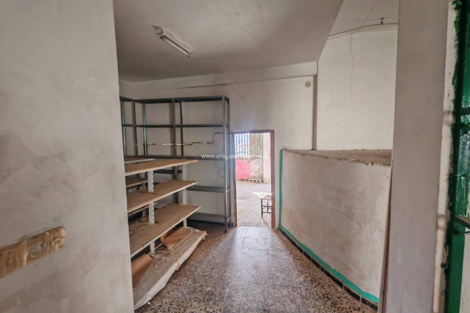 Resale - Commercial -
Partaloa
