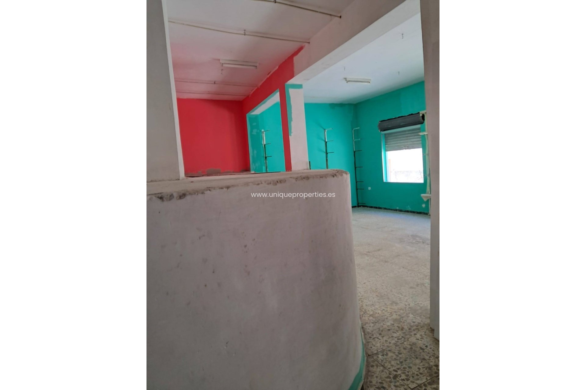 Resale - Commercial -
Partaloa