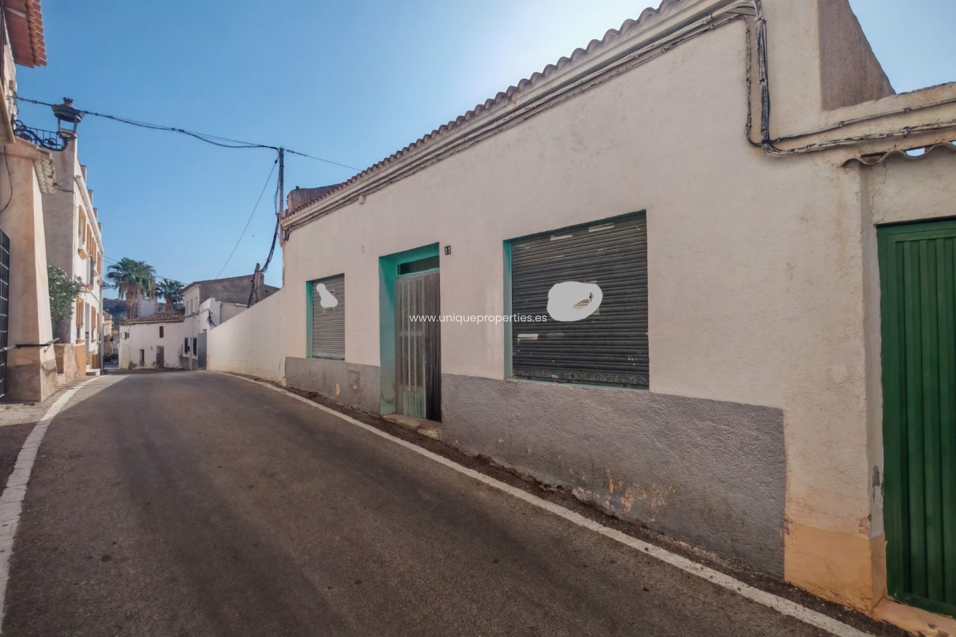 Resale - Commercial -
Partaloa