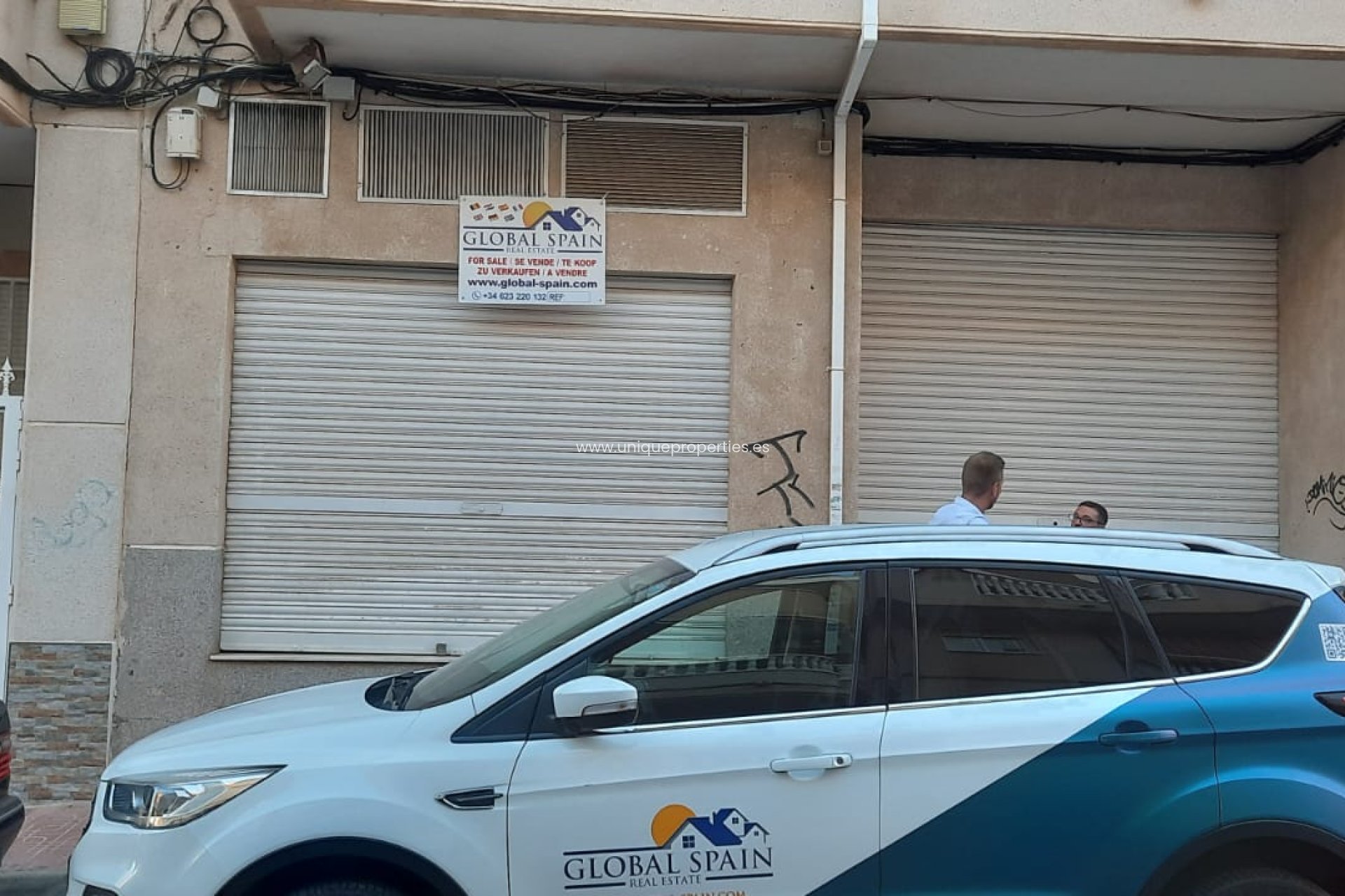 Resale - Commercial Property -
Torrevieja - Playa del Cura