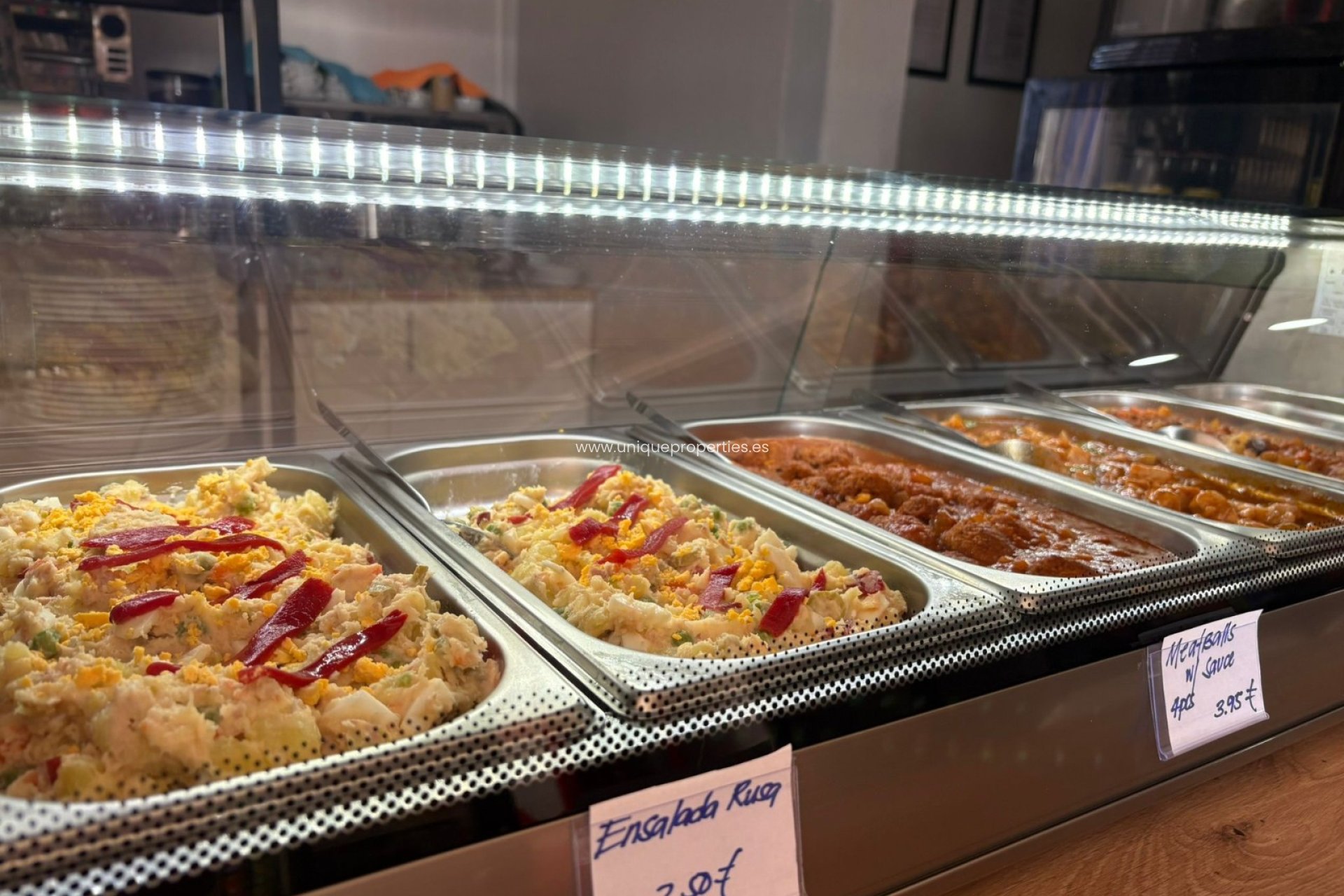 Resale - Commercial Property -
Torrevieja - Puerto