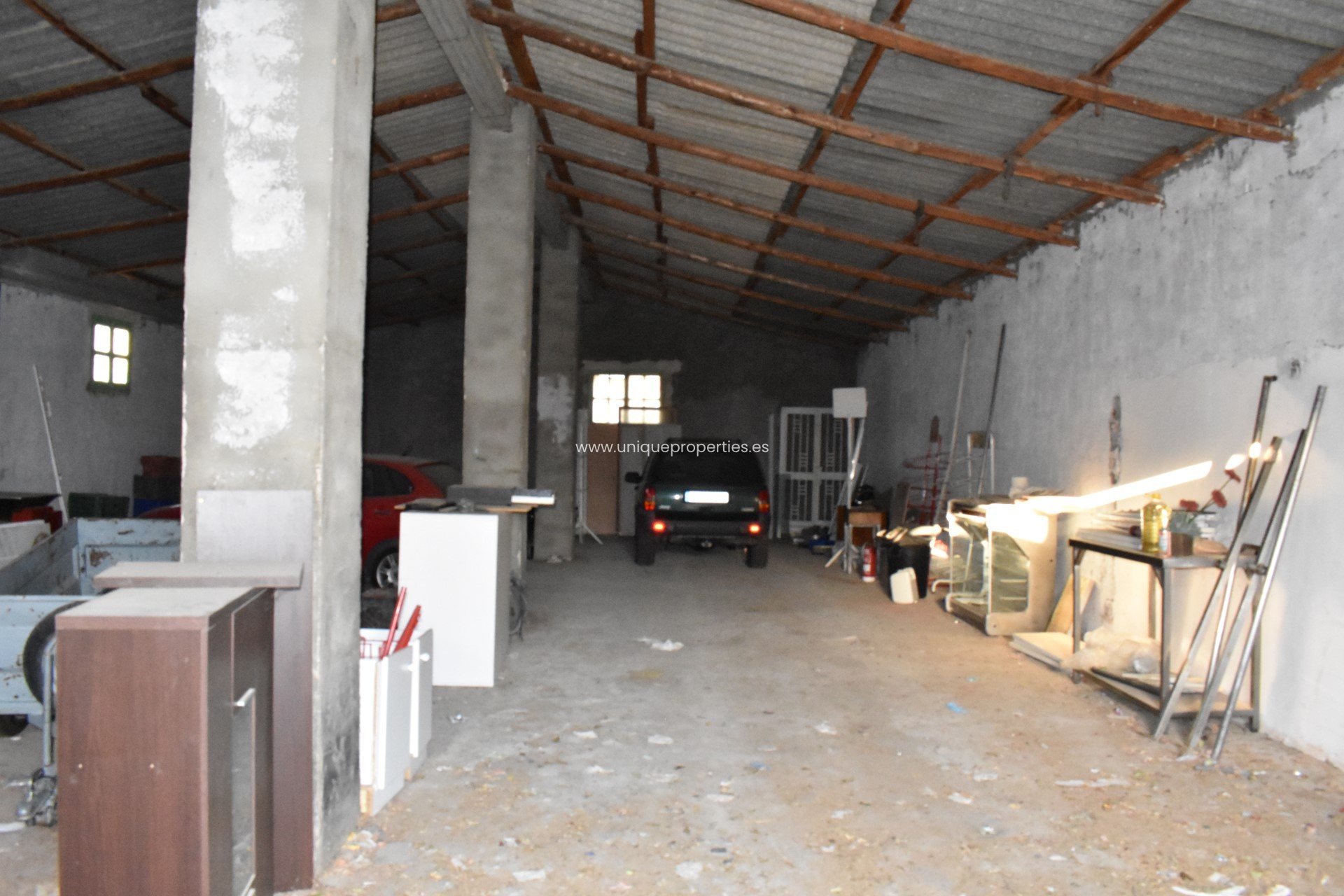 Resale - Commercial -
Purchena