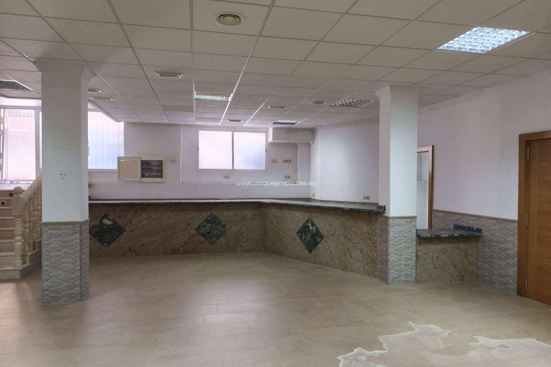 Resale - Commercial -
Tijola