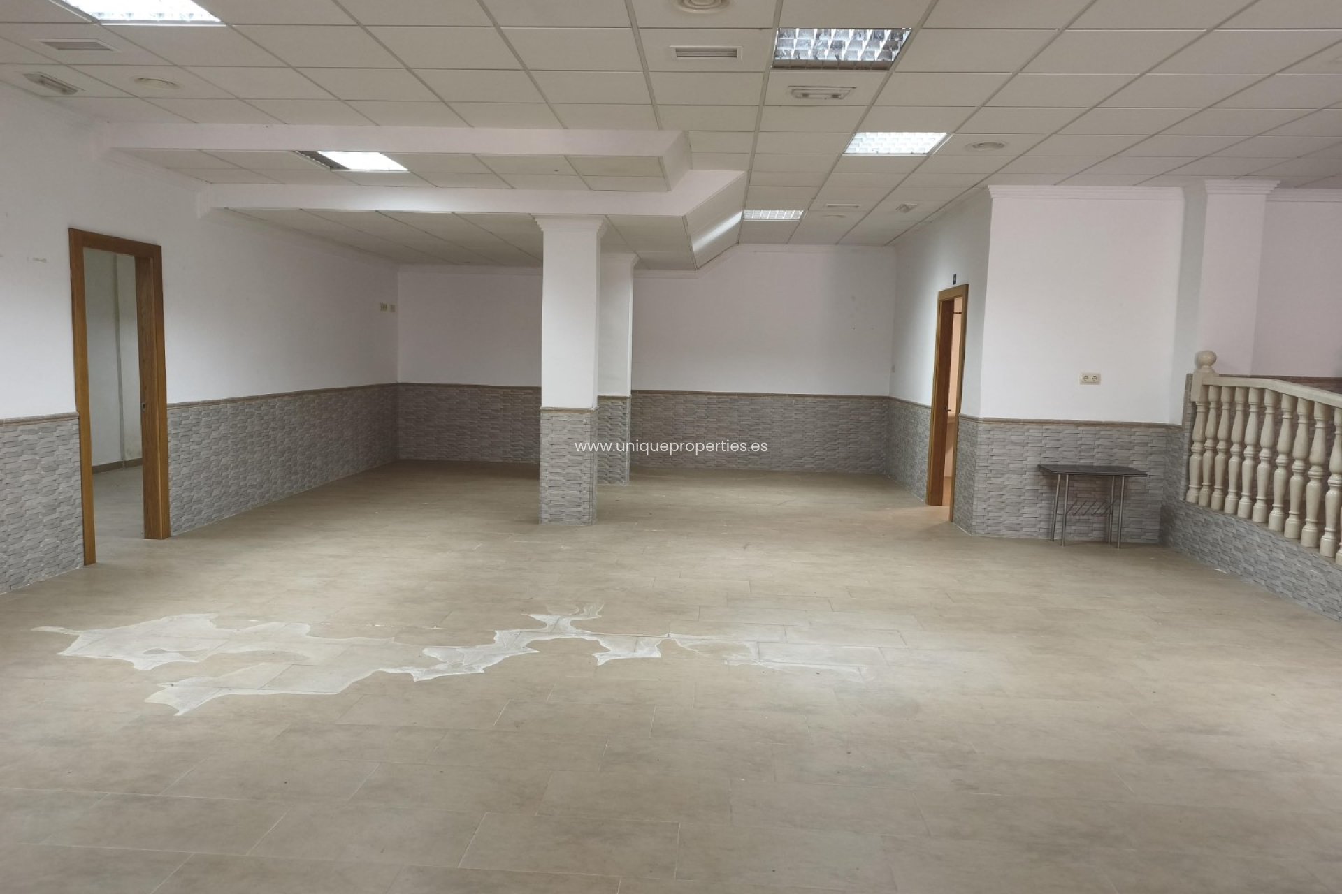 Resale - Commercial -
Tijola