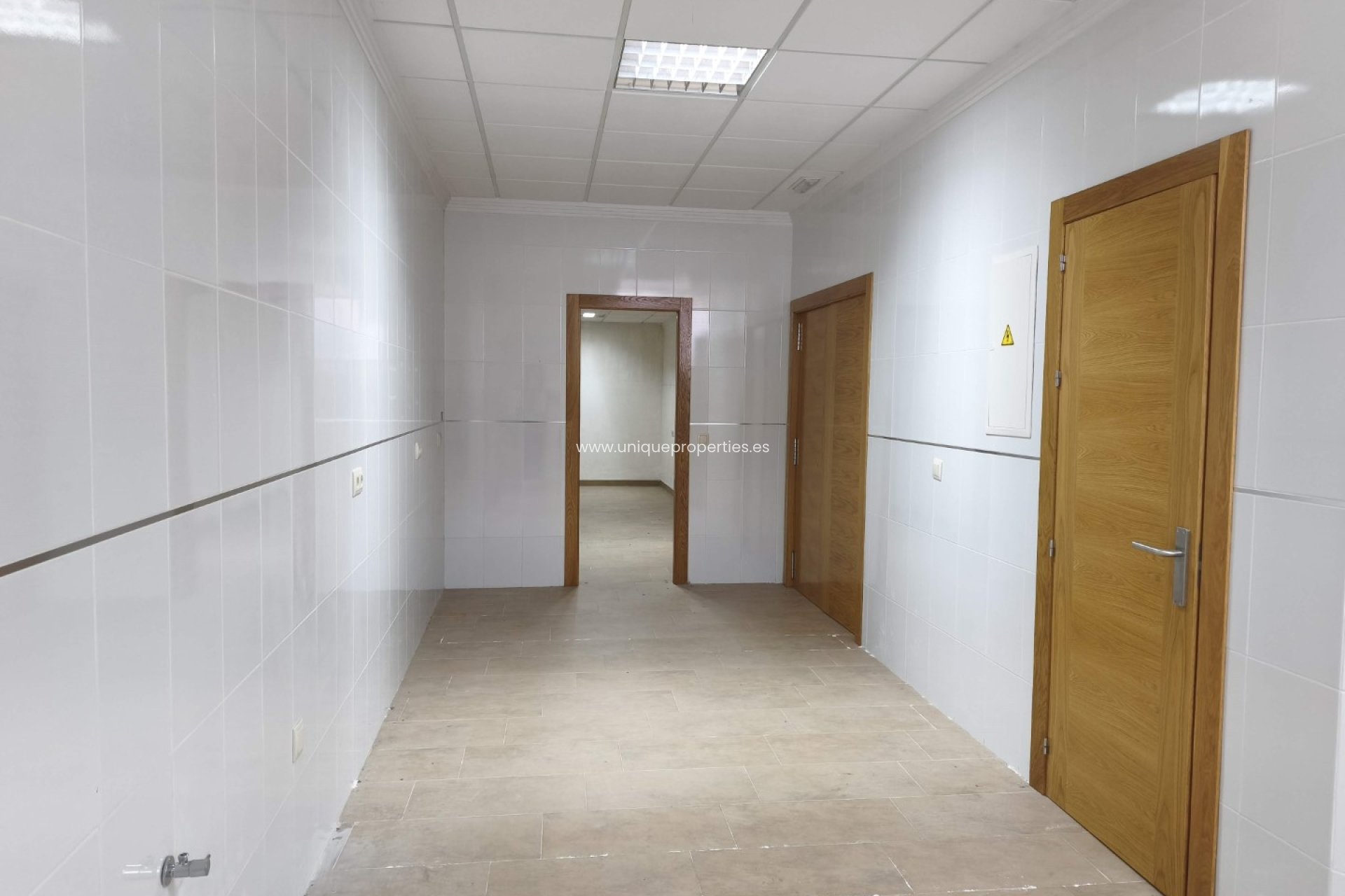 Resale - Commercial -
Tijola