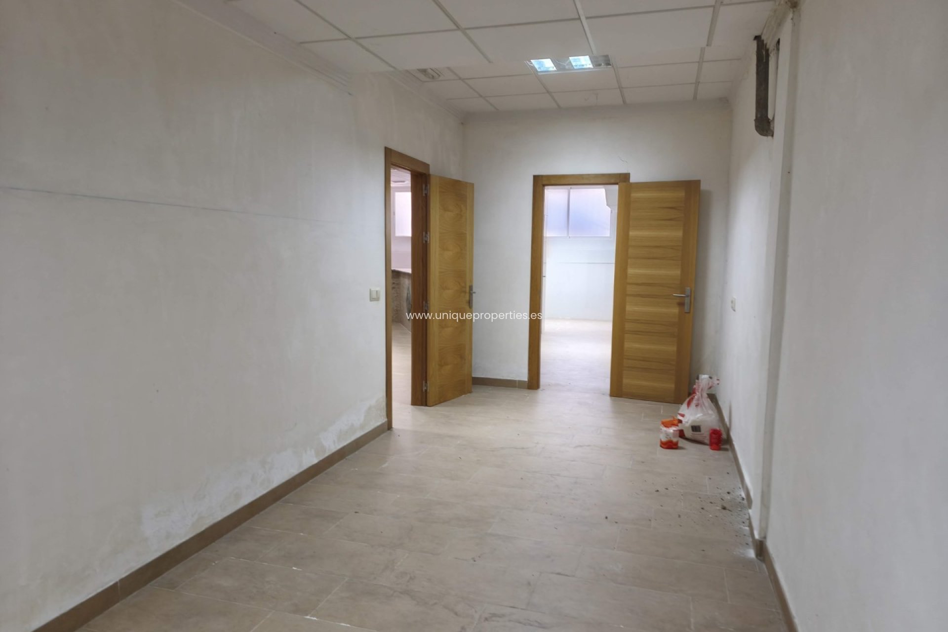 Resale - Commercial -
Tijola