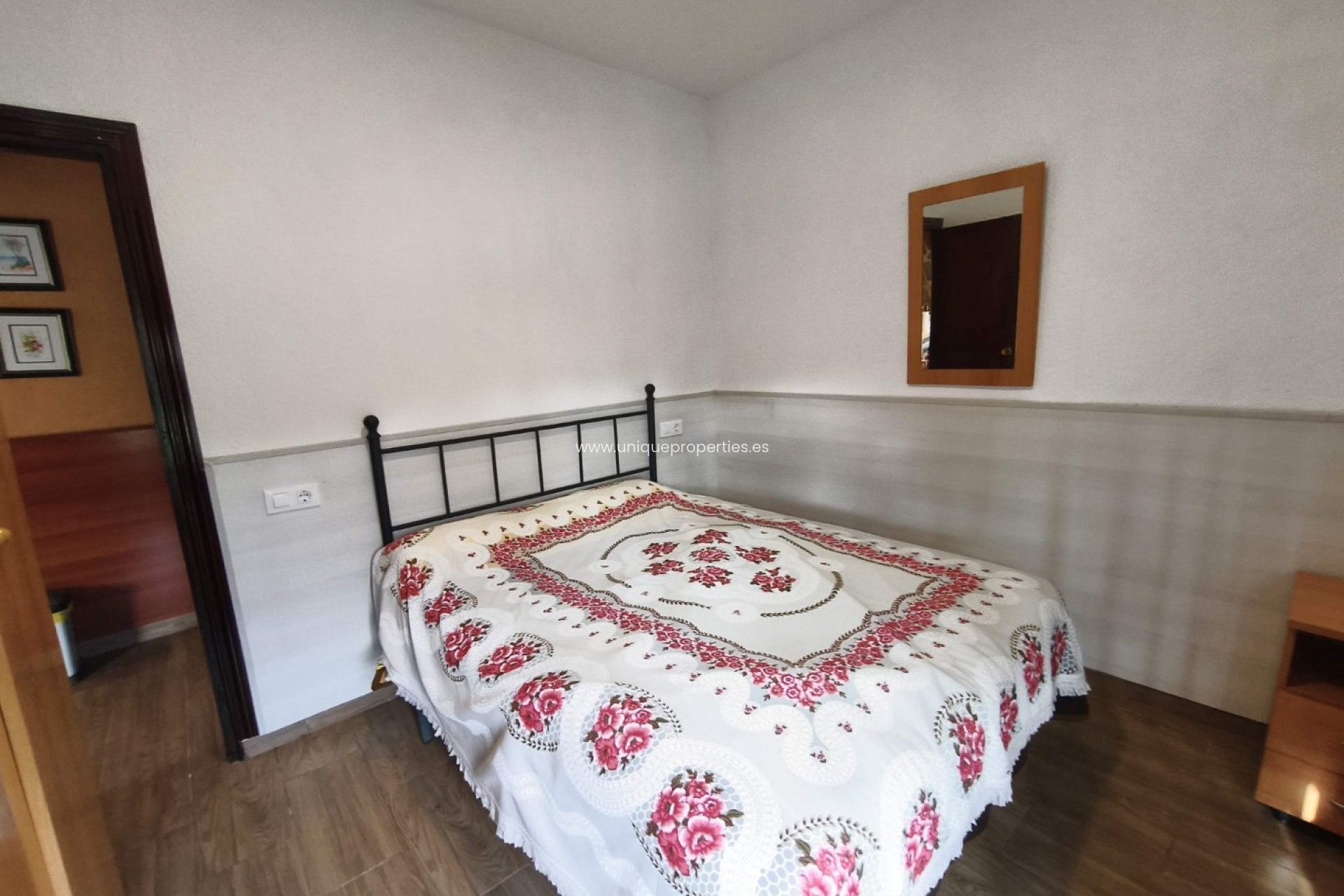 Resale - Cortijo -
Baza