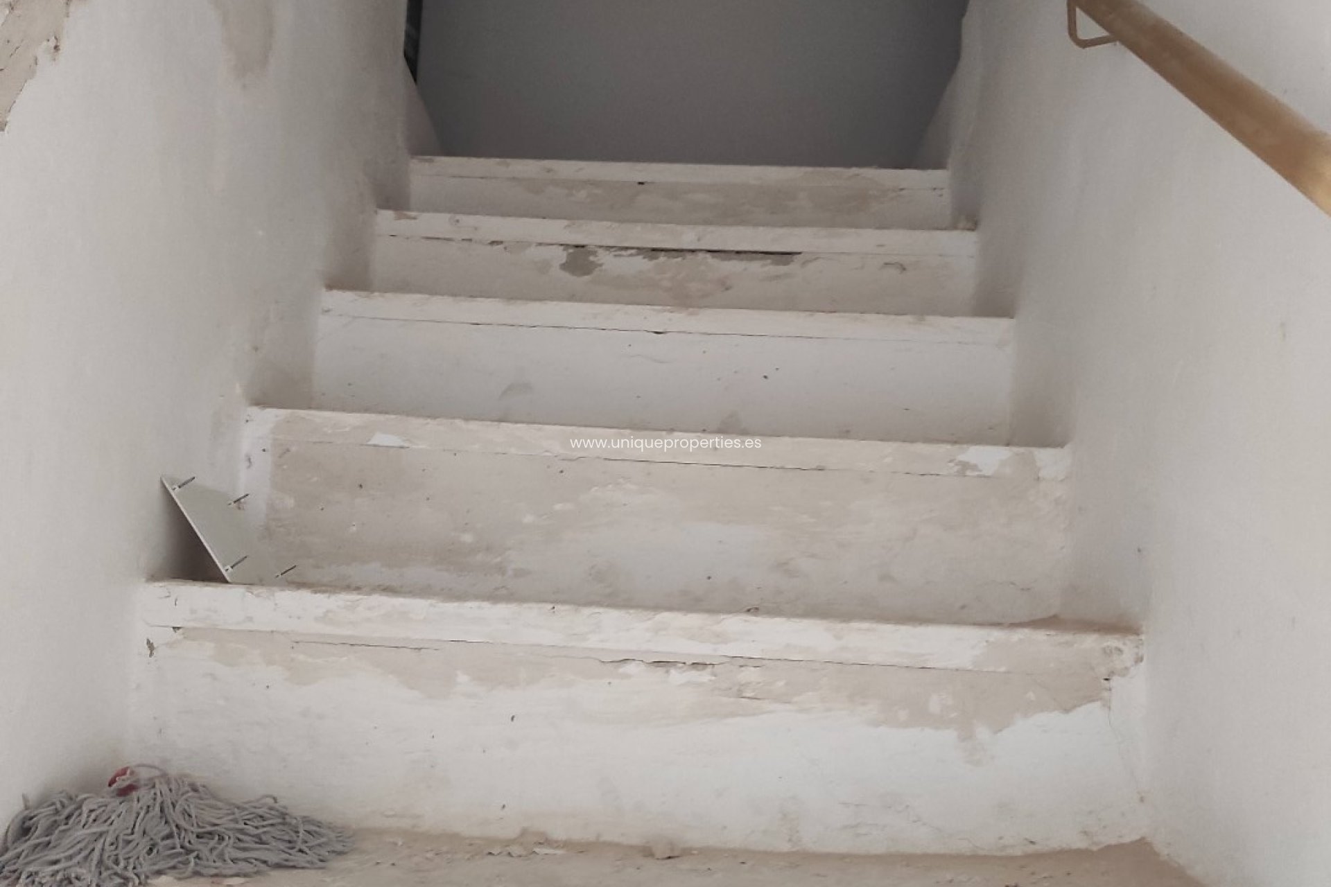 Resale - Cortijo -
Caniles