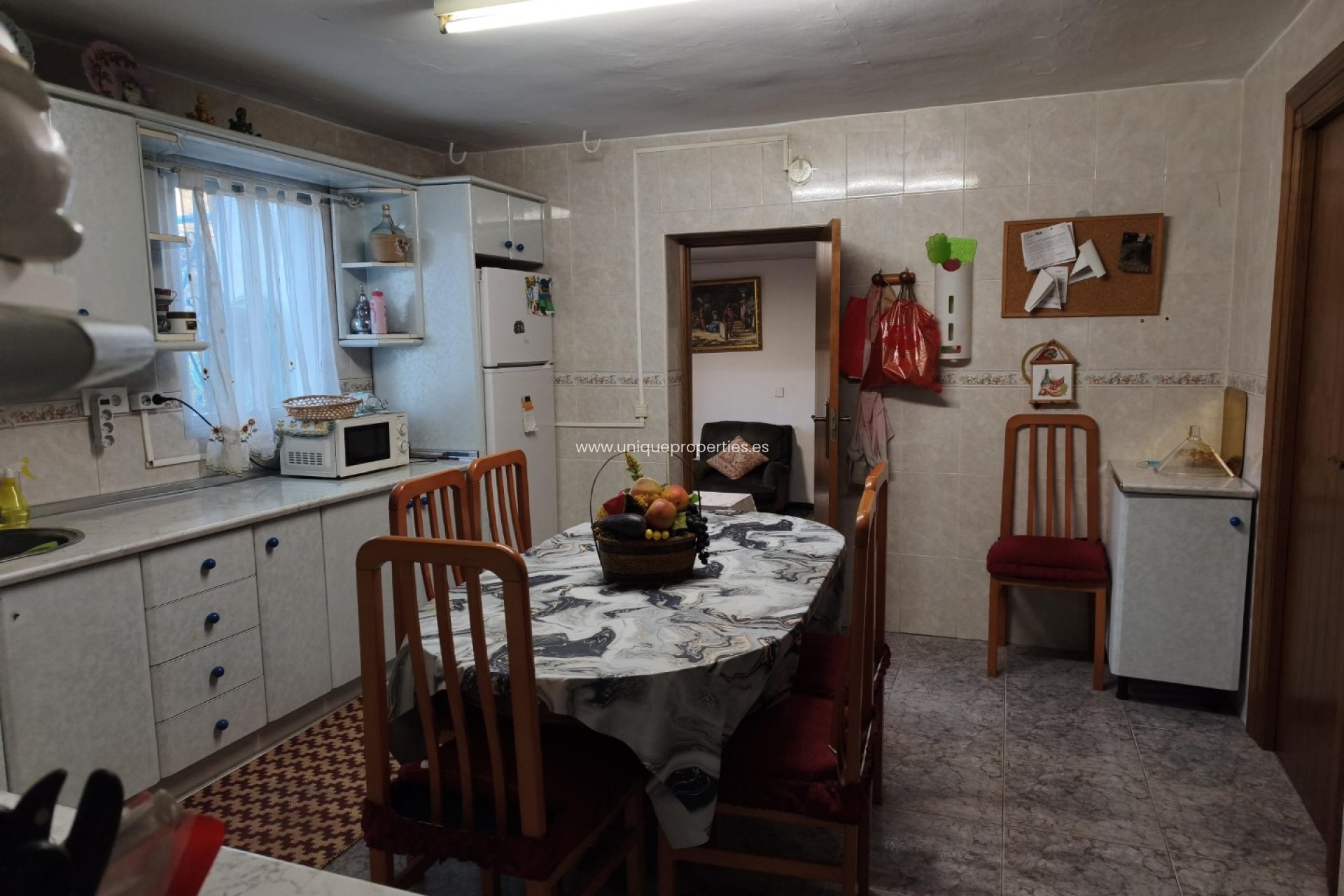 Resale - Cortijo -
Huescar