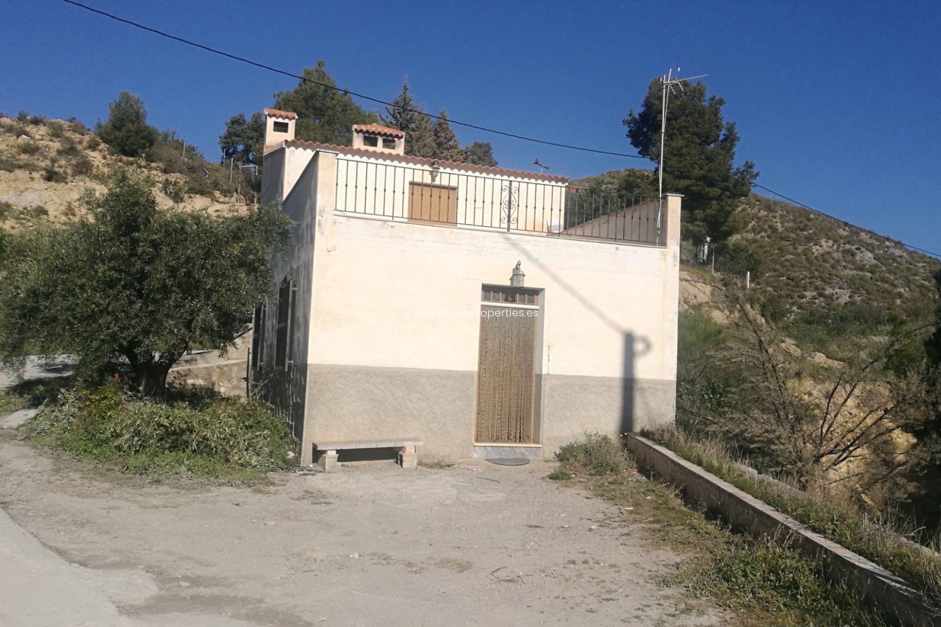 Resale - Cortijo -
Purchena