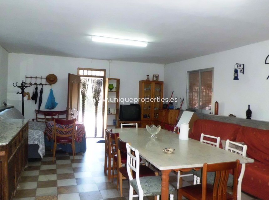 Resale - Cortijo -
Purchena