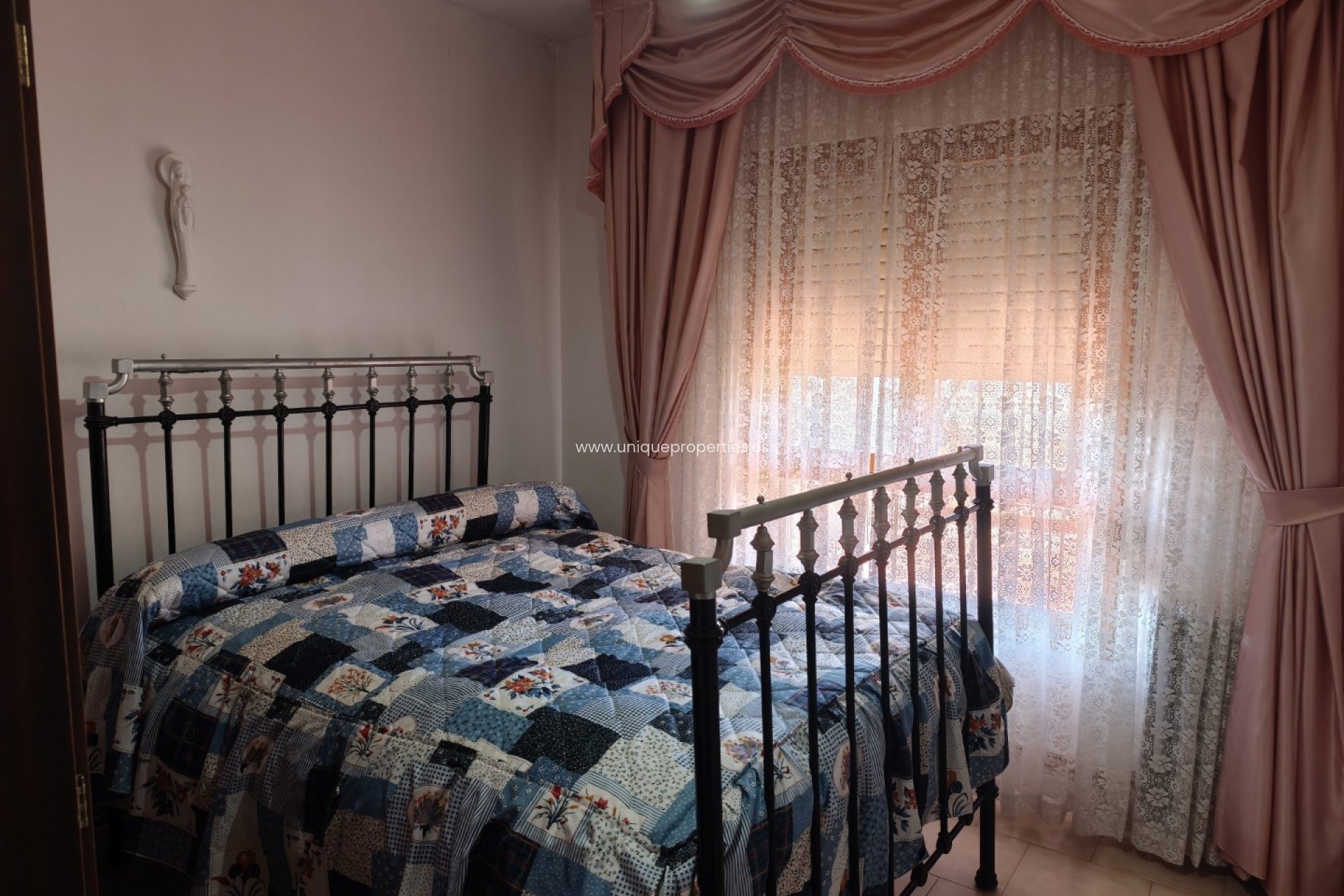 Resale - Country House -
Baza