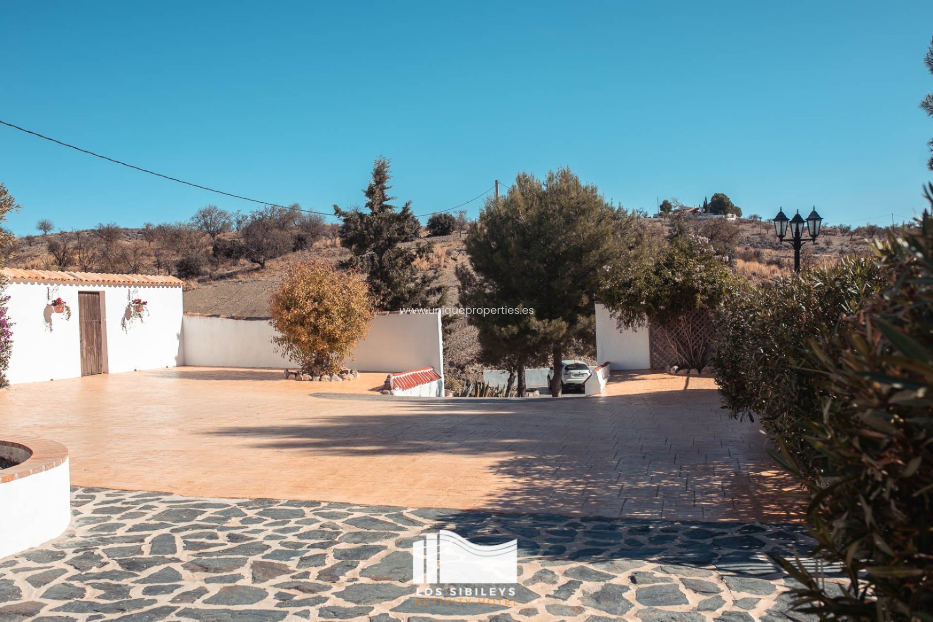 Resale - Country Property/Finca -
Lorca