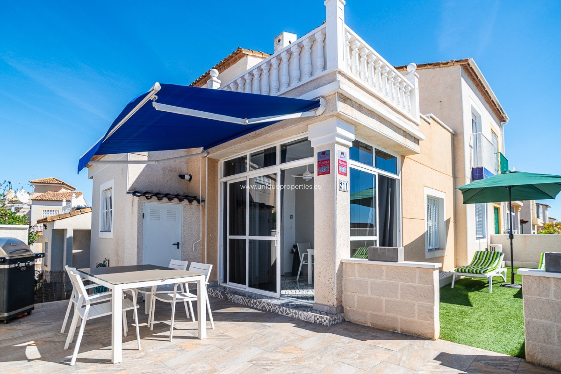 Resale - House -
Algorfa - ALGORFA