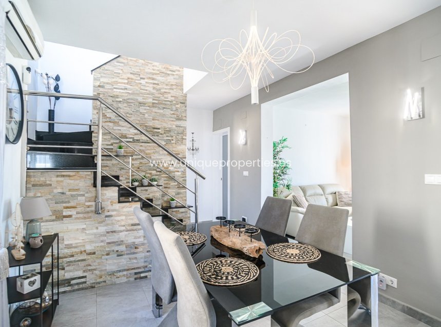 Resale - House -
Algorfa - ALGORFA