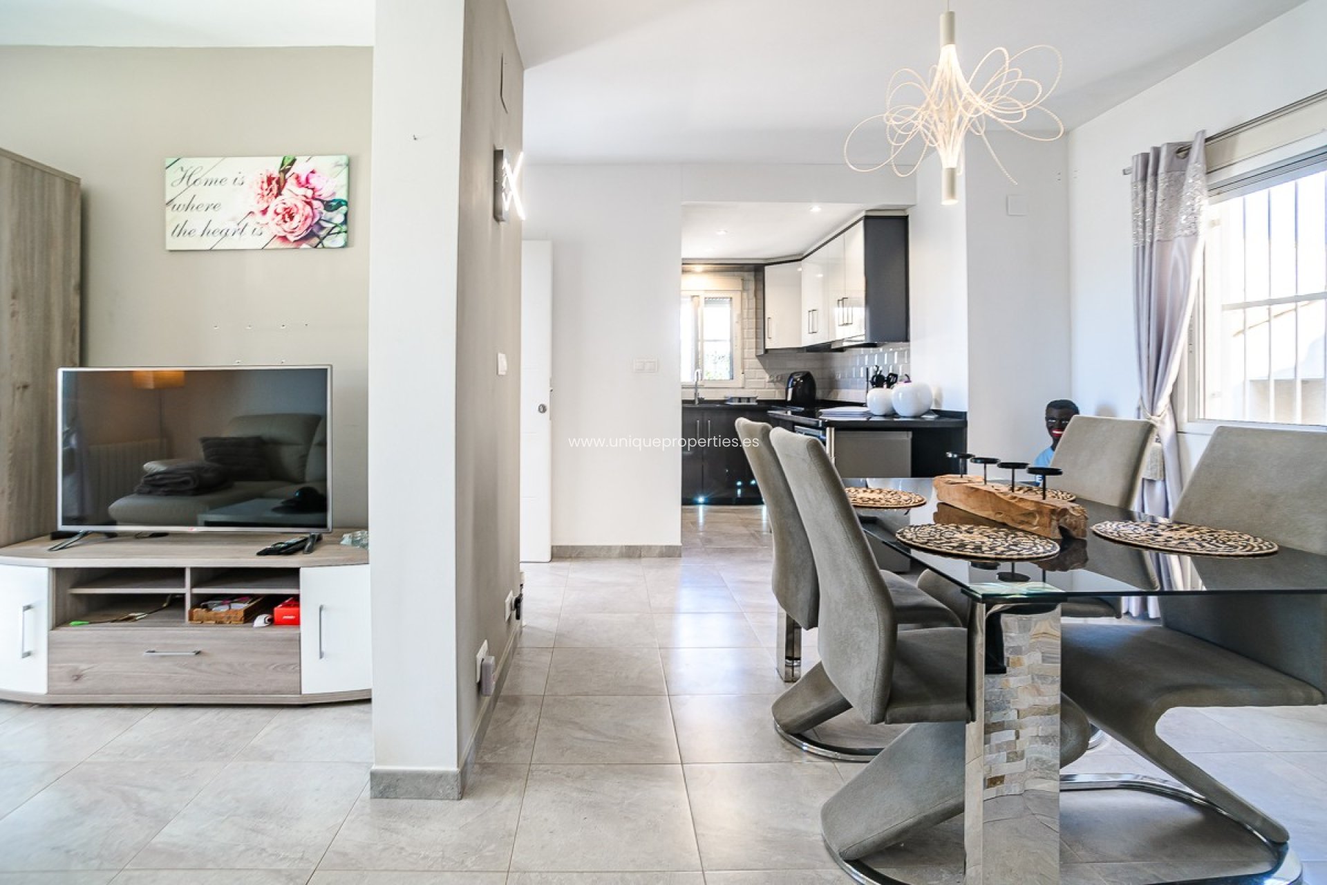 Resale - House -
Algorfa - ALGORFA