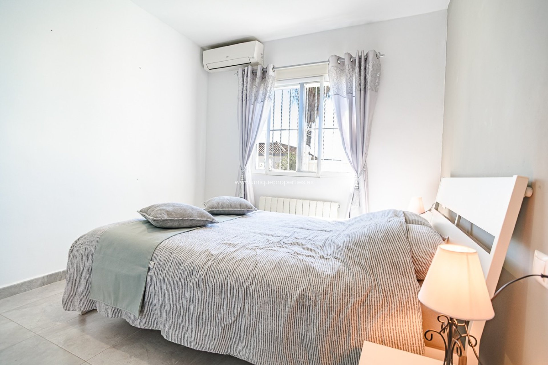 Resale - House -
Algorfa - ALGORFA