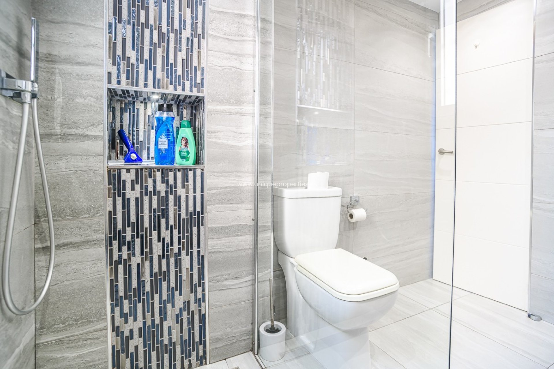 Resale - House -
Algorfa - ALGORFA