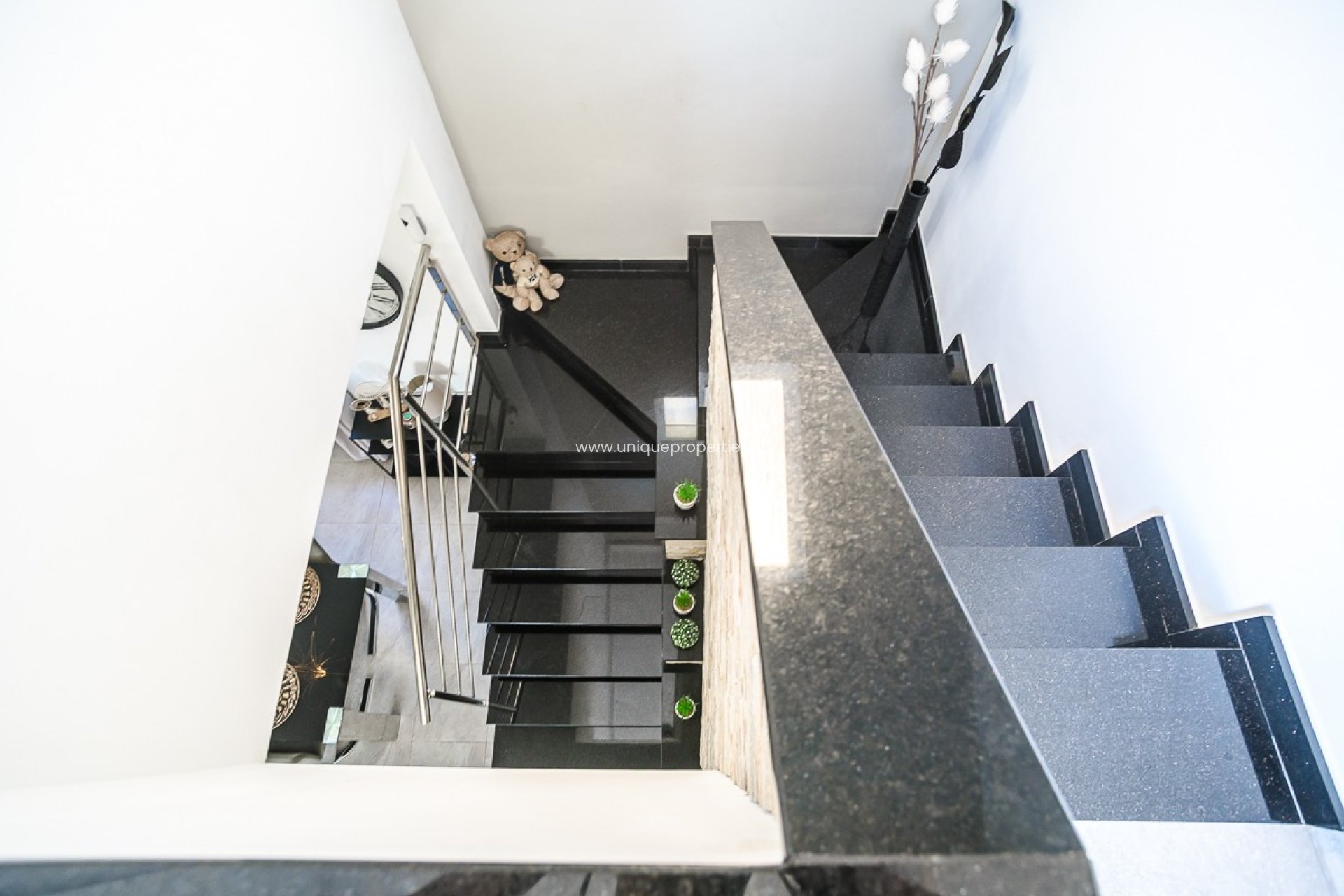 Resale - House -
Algorfa - ALGORFA