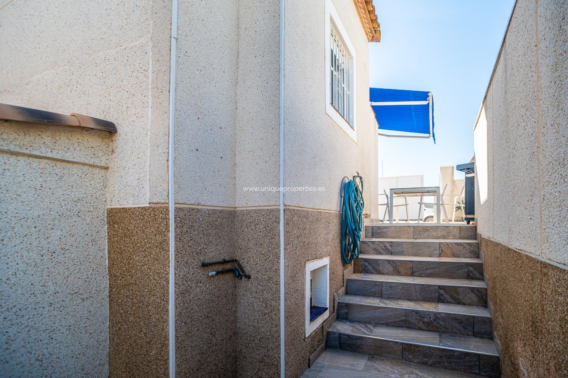 Resale - House -
Algorfa - ALGORFA