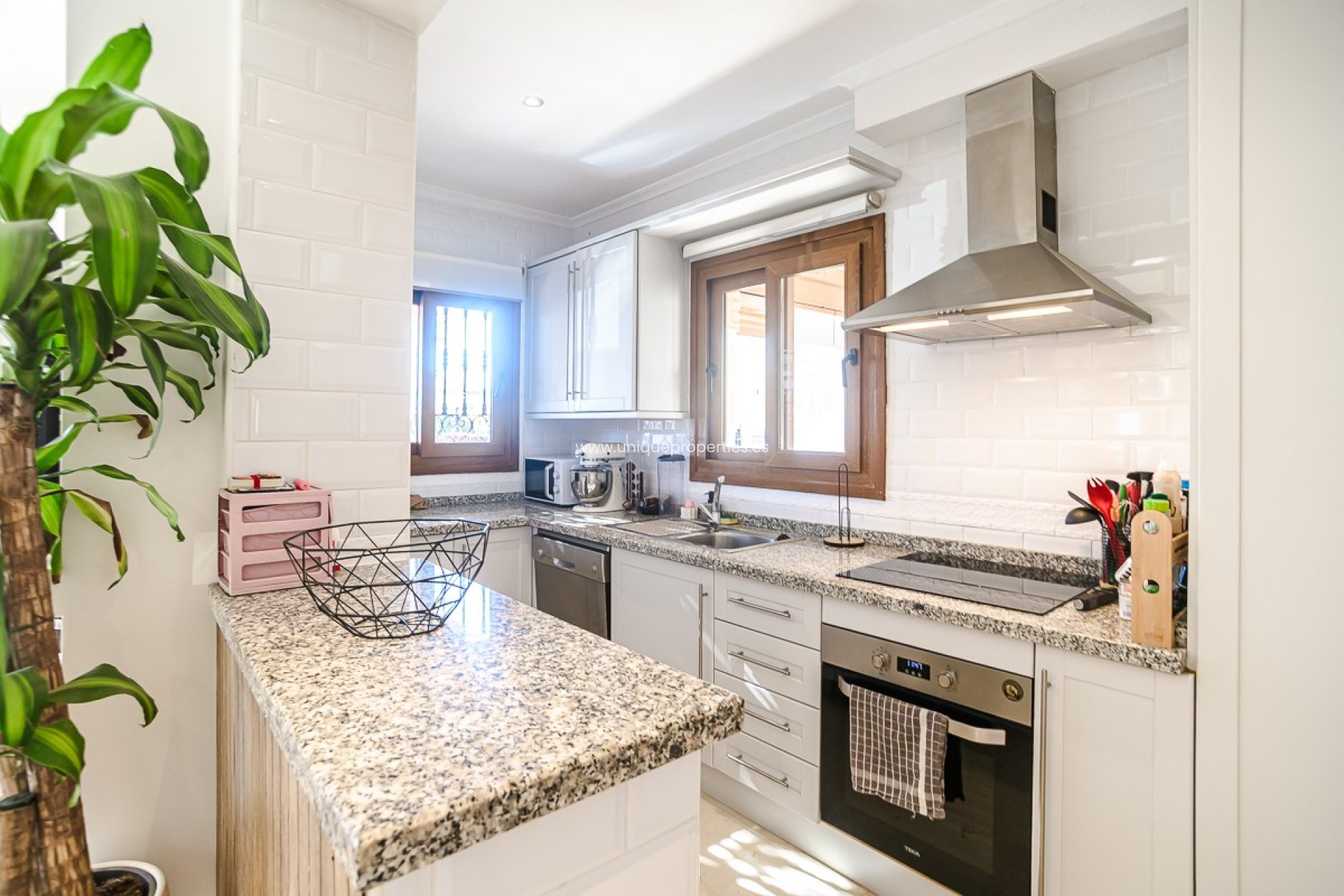 Resale - House -
Algorfa - ALGORFA