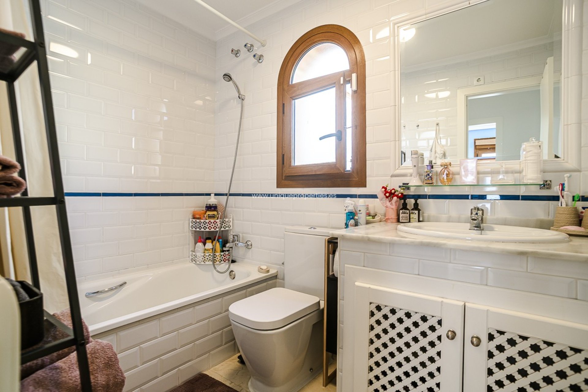 Resale - House -
Algorfa - ALGORFA