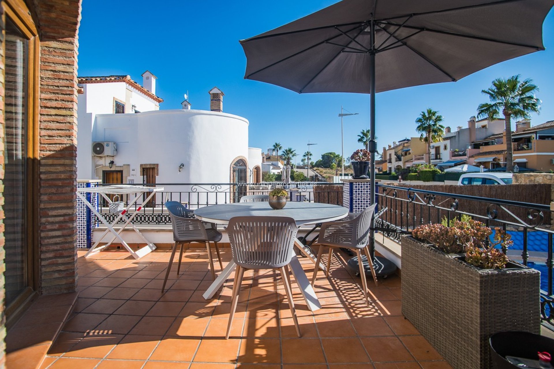 Resale - House -
Algorfa - ALGORFA