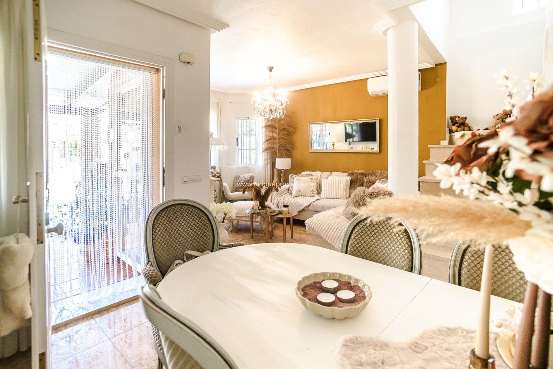Resale - House -
Guardamar del Segura - EL RASO