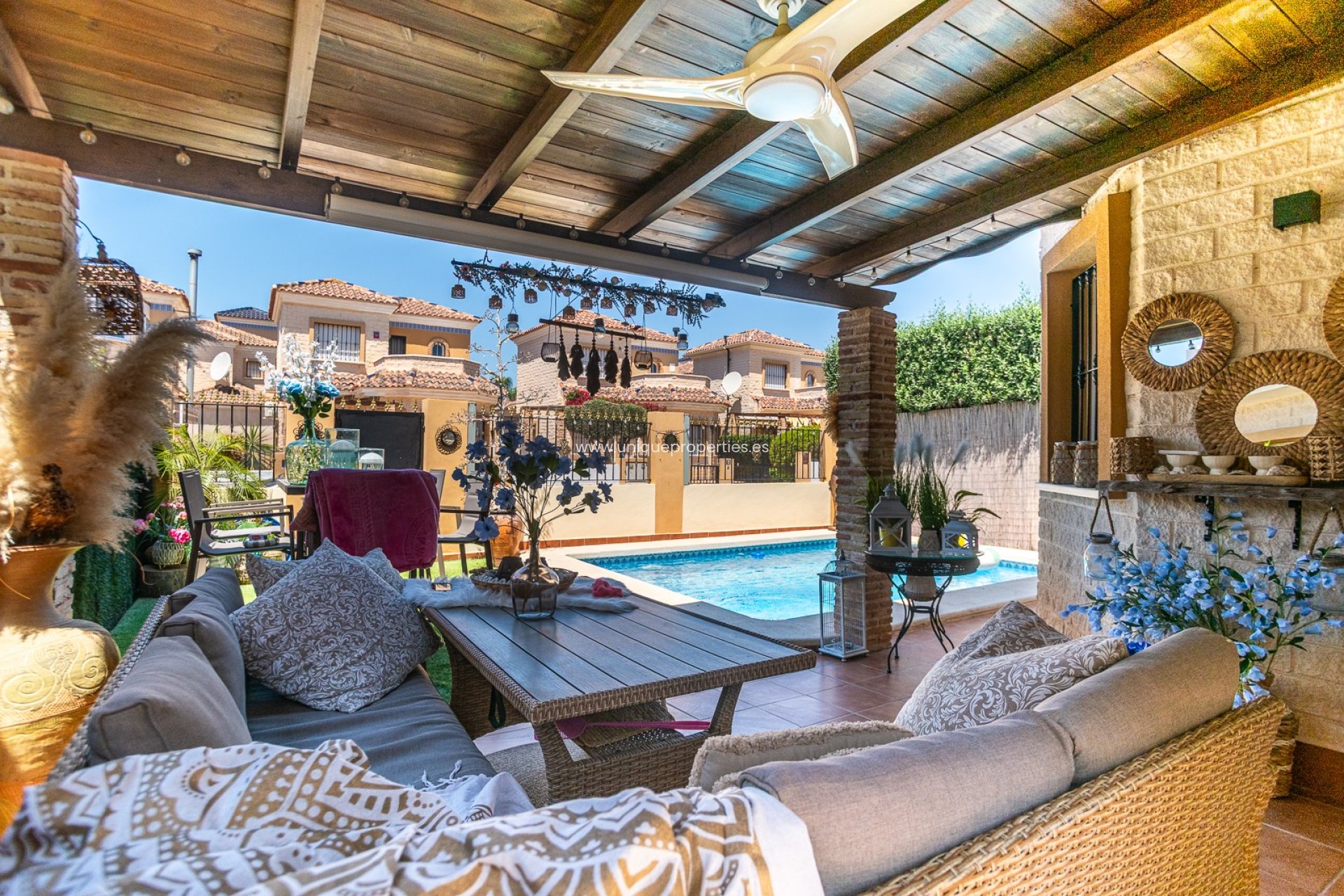 Resale - House -
Guardamar del Segura - EL RASO