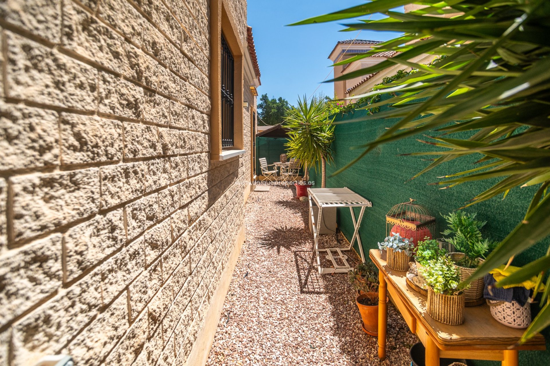 Resale - House -
Guardamar del Segura - EL RASO