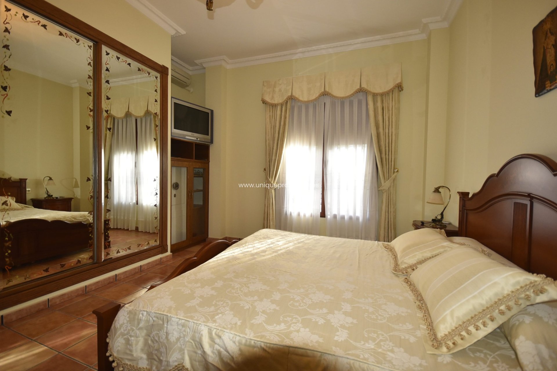 Resale - House -
La Matanza