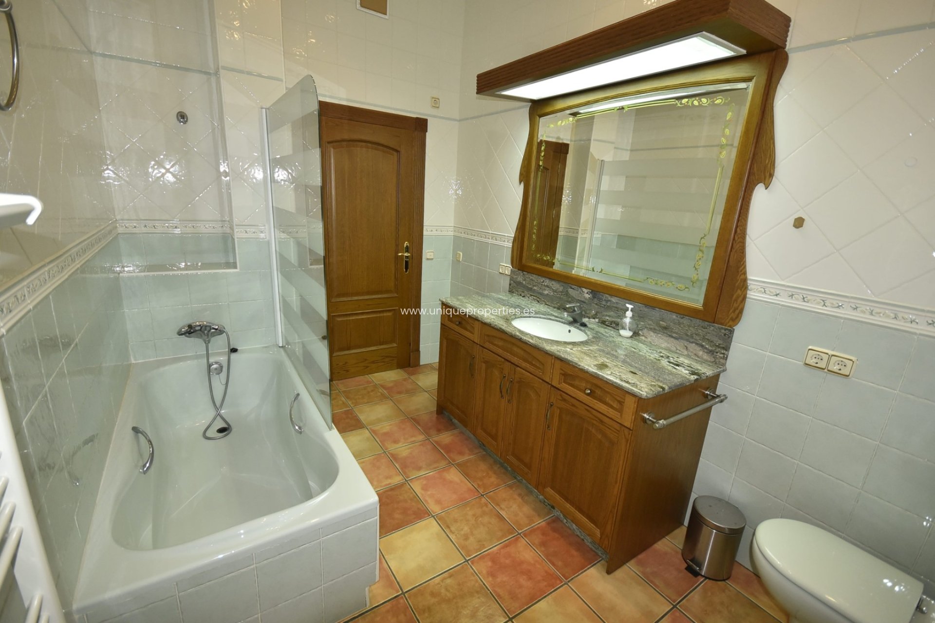 Resale - House -
La Matanza