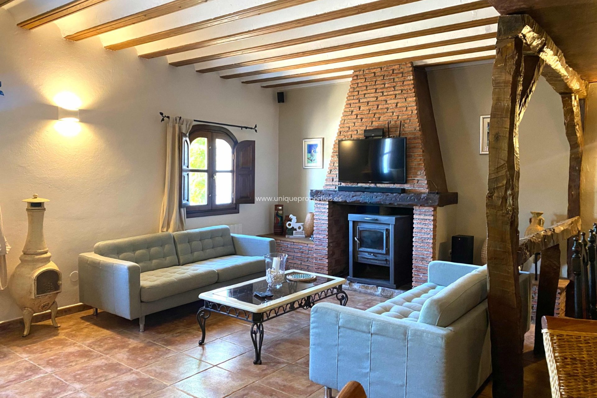 Resale - House -
Lorca